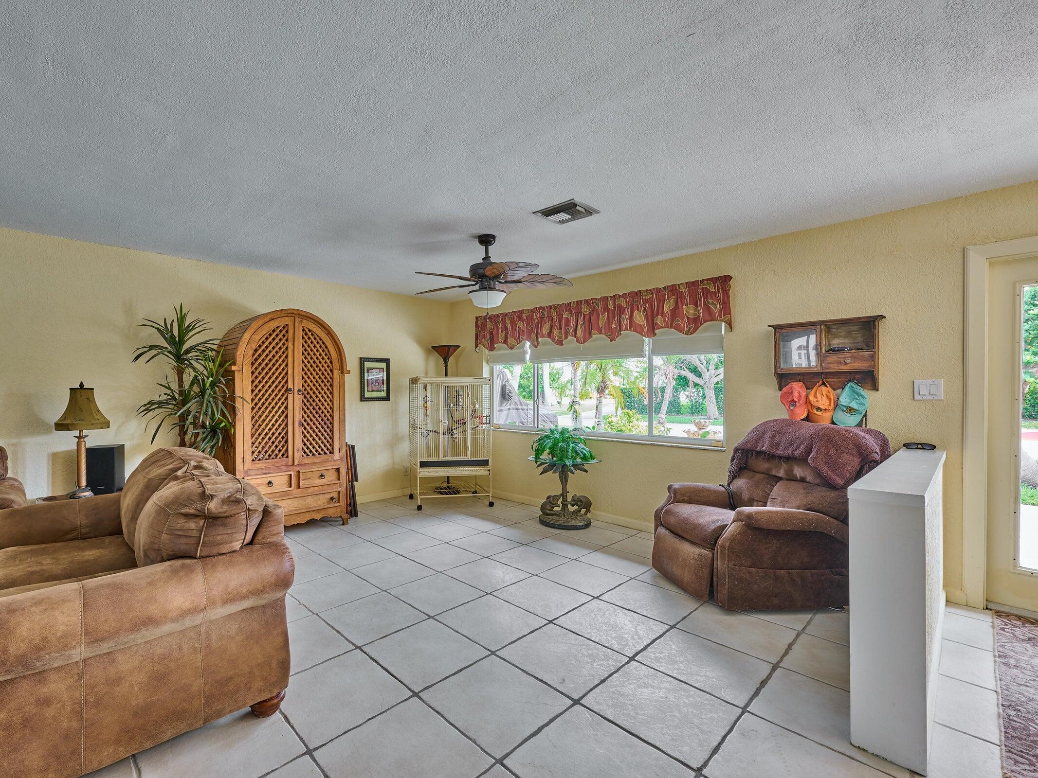 2810 NE 48th Court, Lighthouse Point