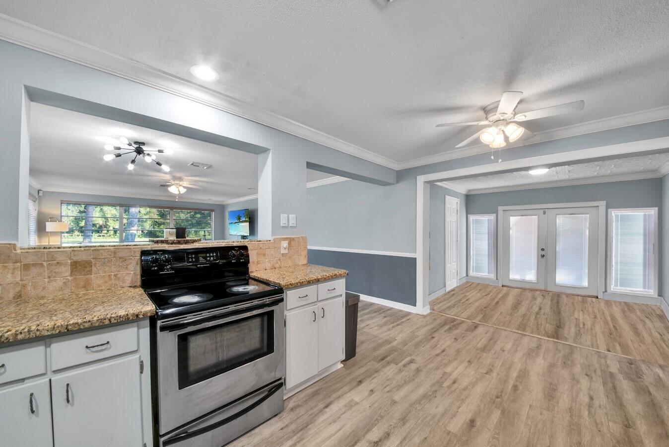 11424 165th Road N