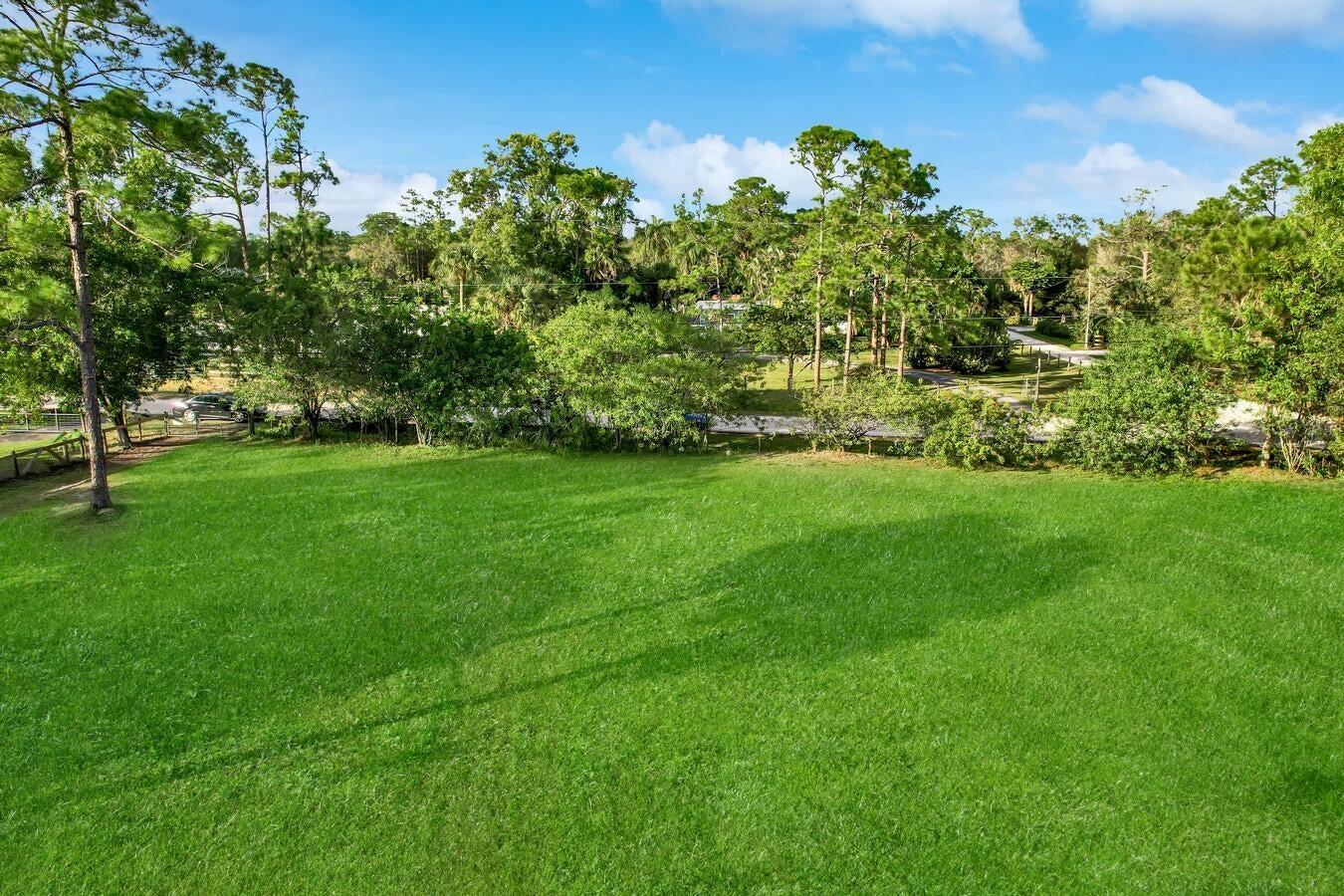 11424 165th Road N