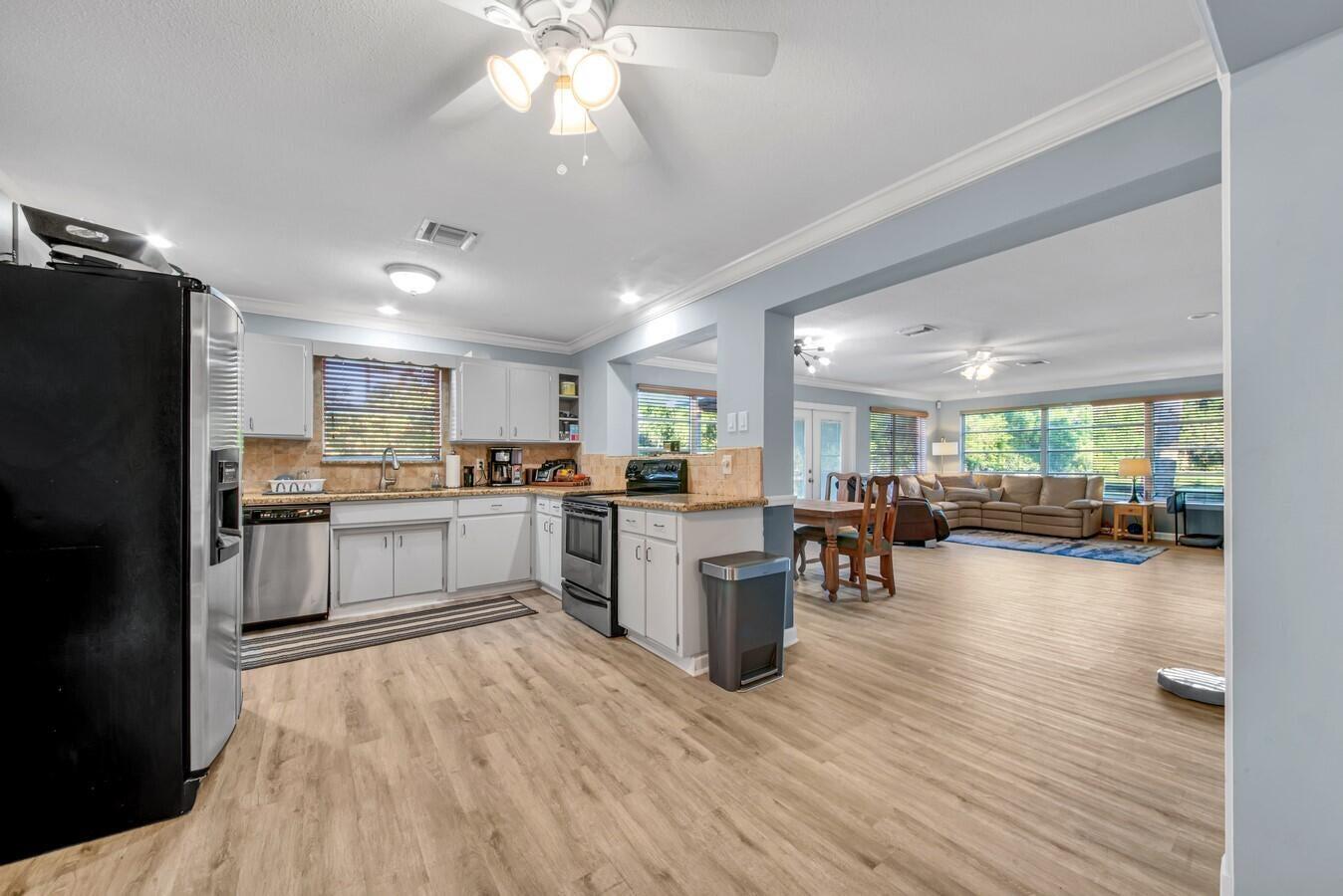11424 165th Road N