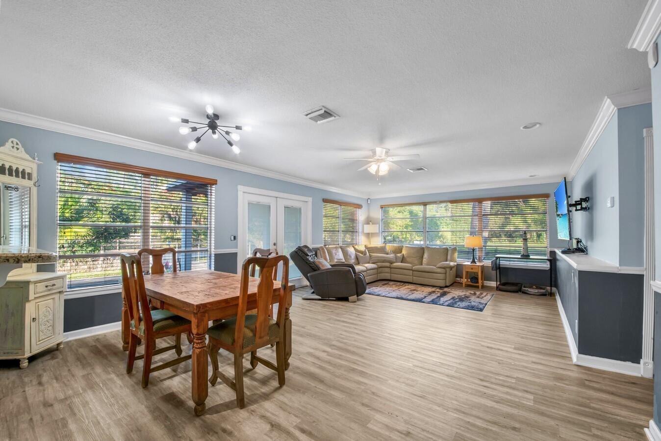 11424 165th Road N