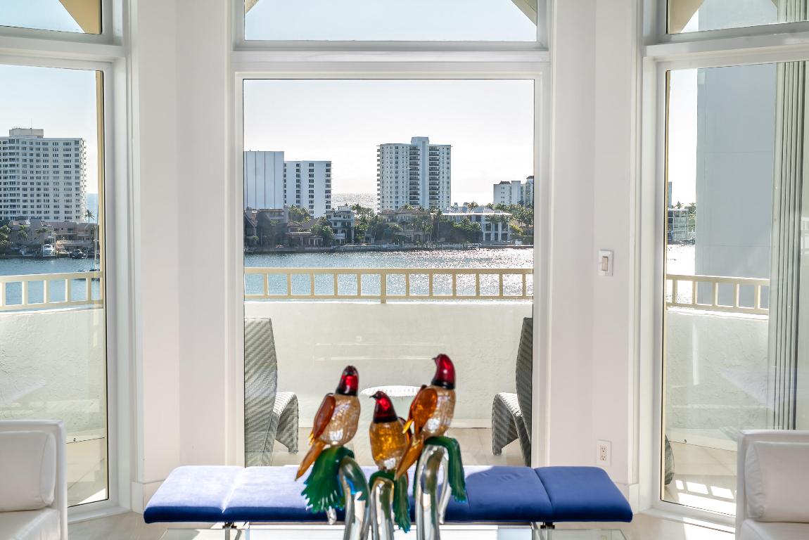 300 SE 5th Avenue 8140