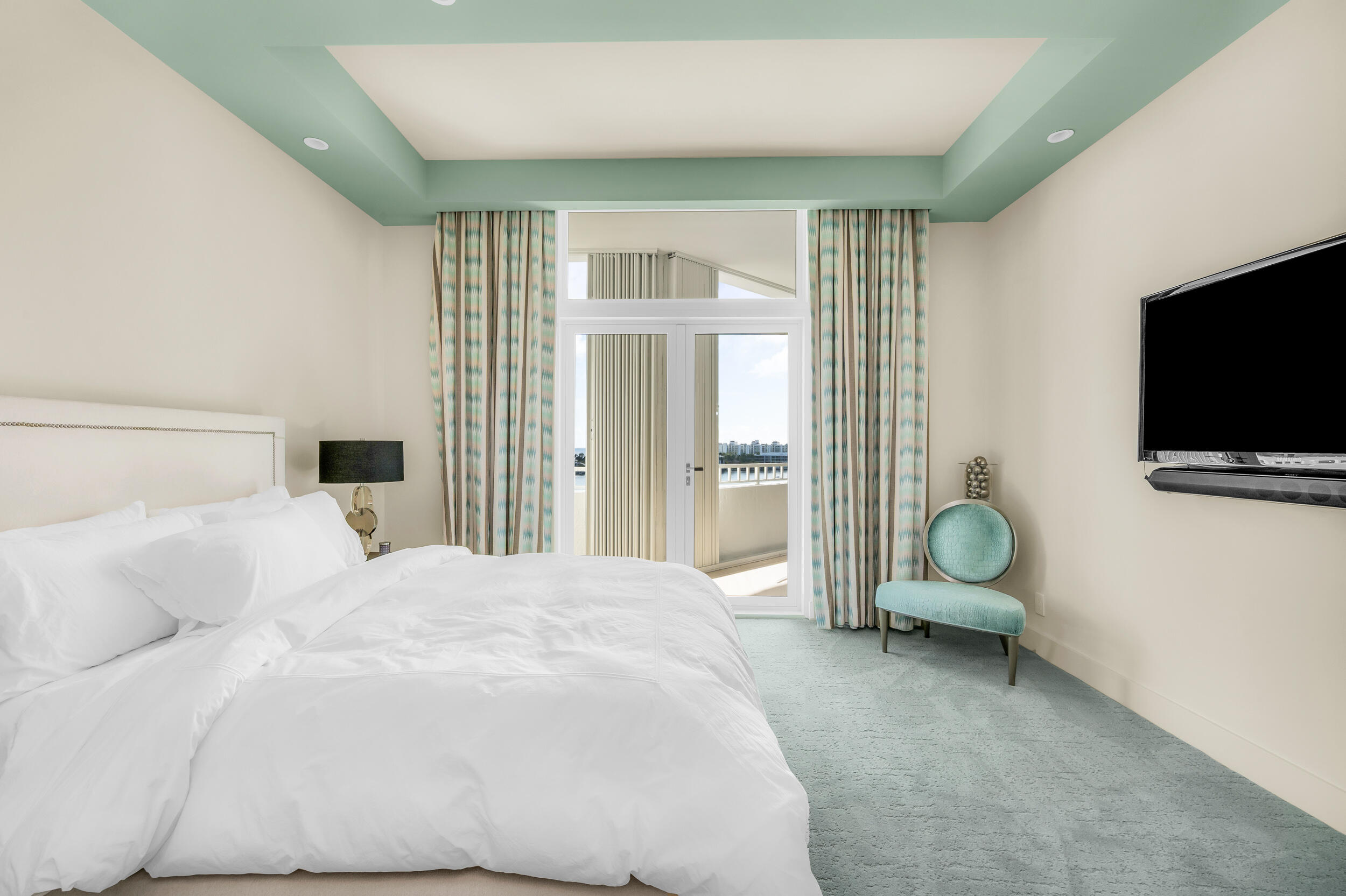 300 SE 5th Avenue 8140