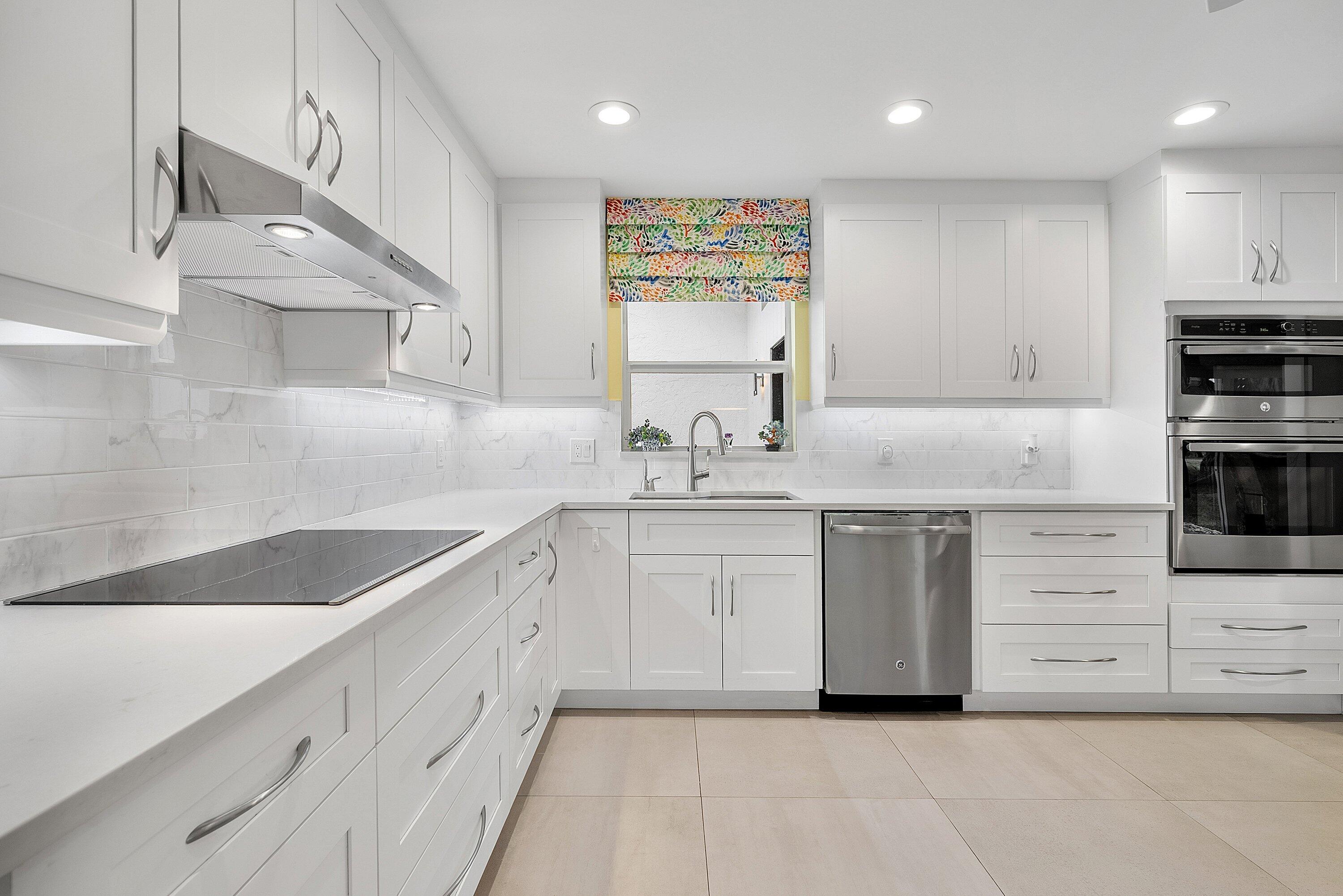 24 Oaks Lane, Boynton Beach