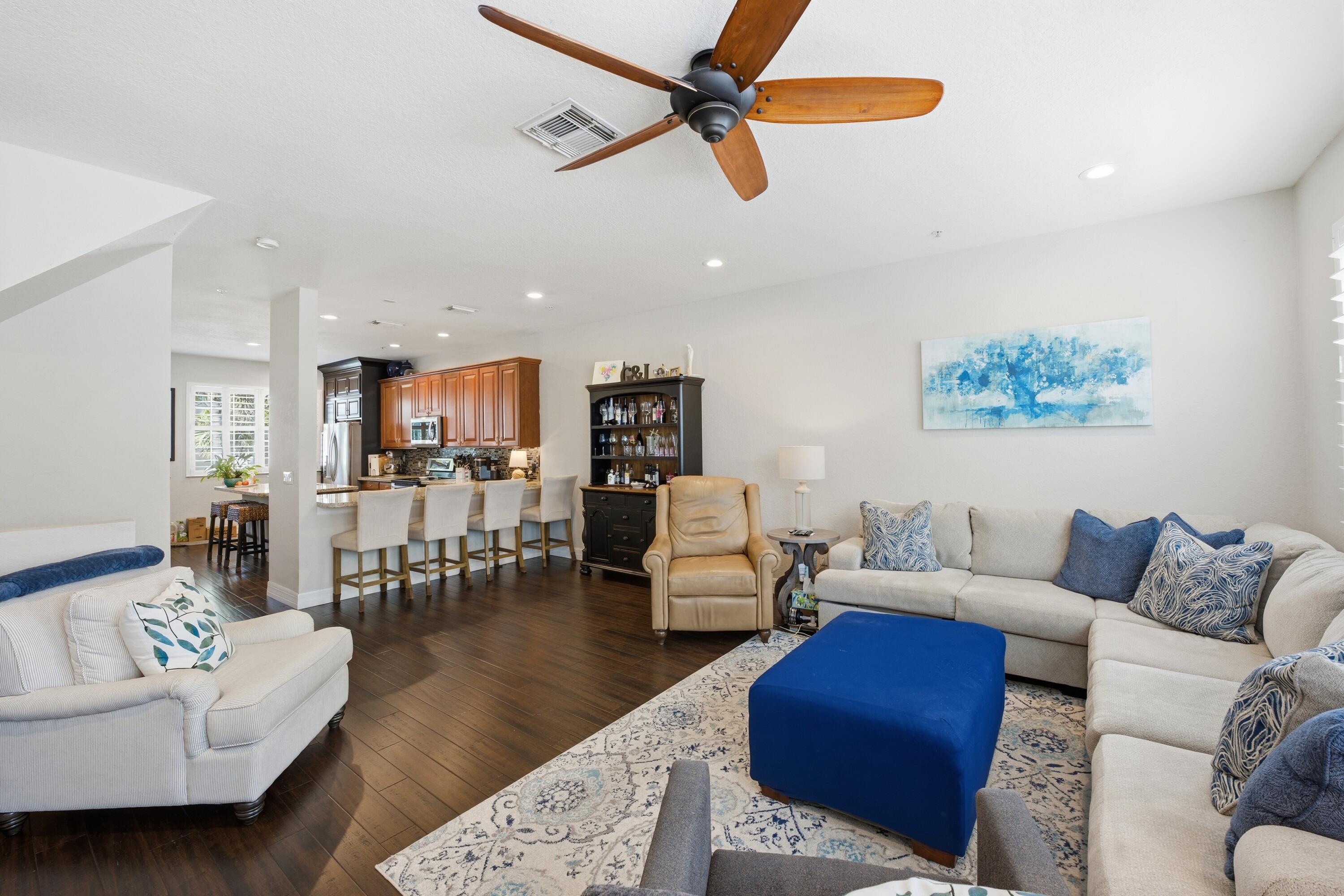 126 Ocean Cay Way 27, Hypoluxo Unit: 27