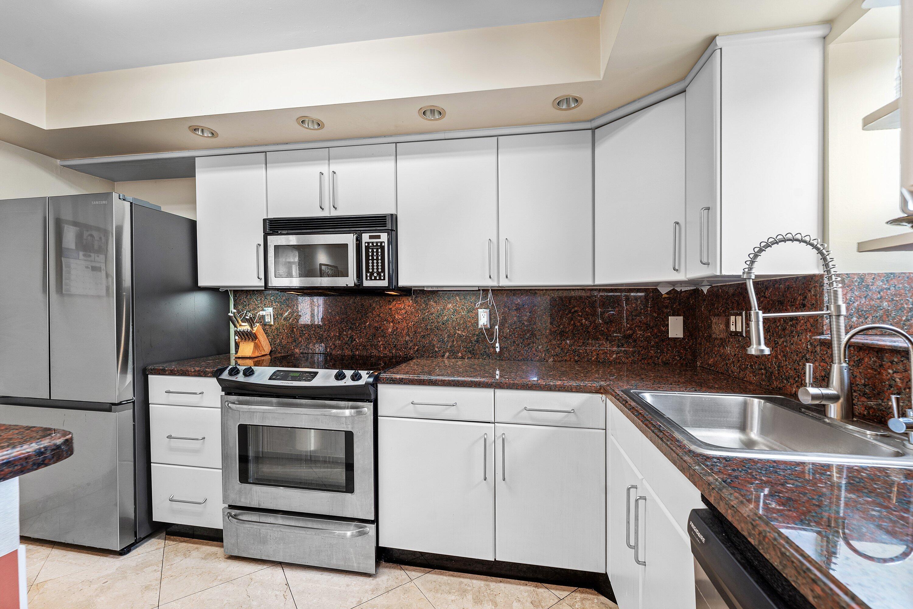 20200 W Country Club Drive Ph-20, Aventura Unit: Ph-20