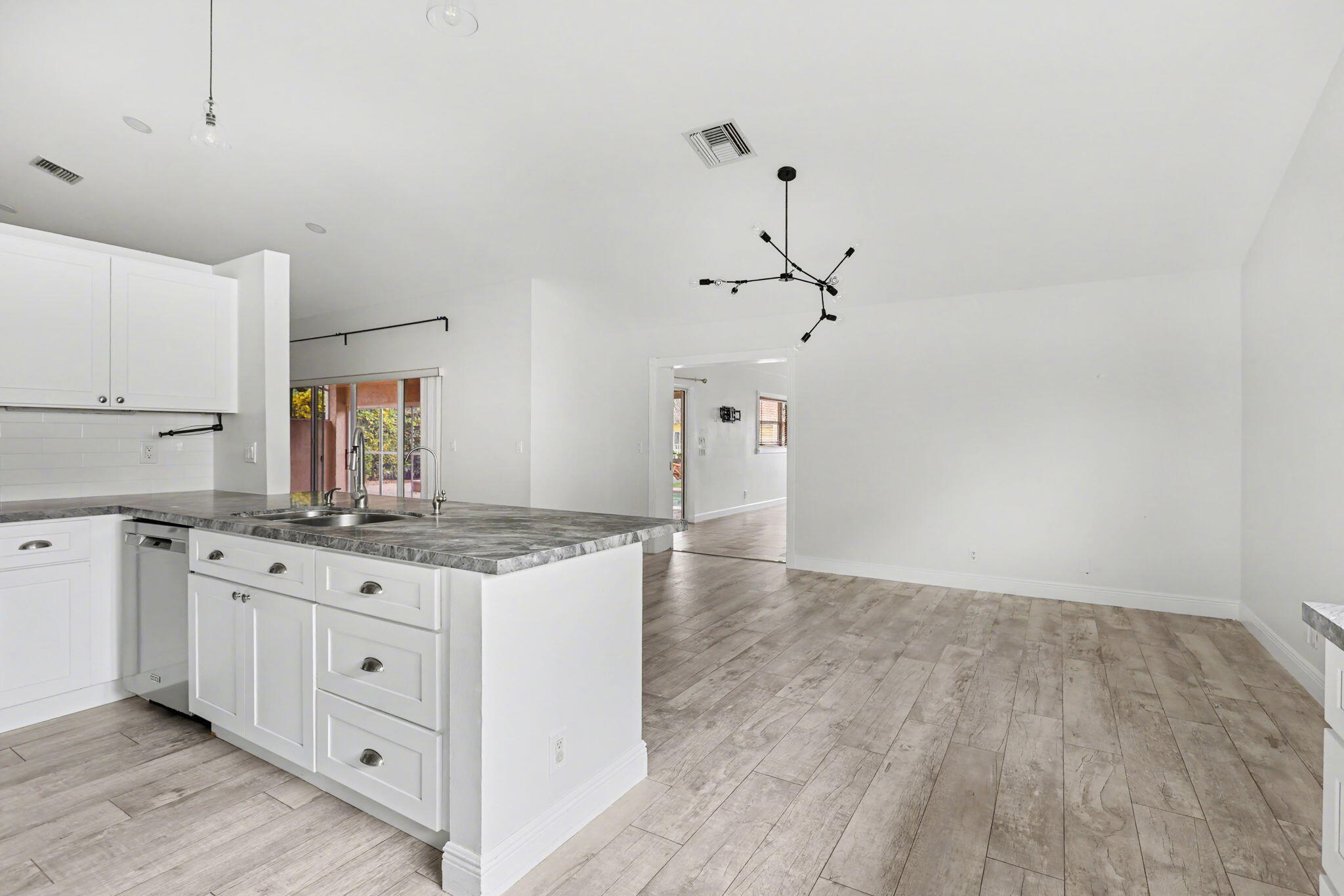 9208 Sun Pointe Drive, Boynton Beach