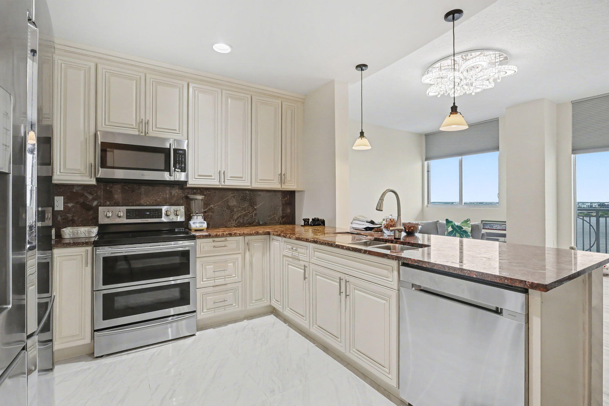 300 S Australian Avenue 1408