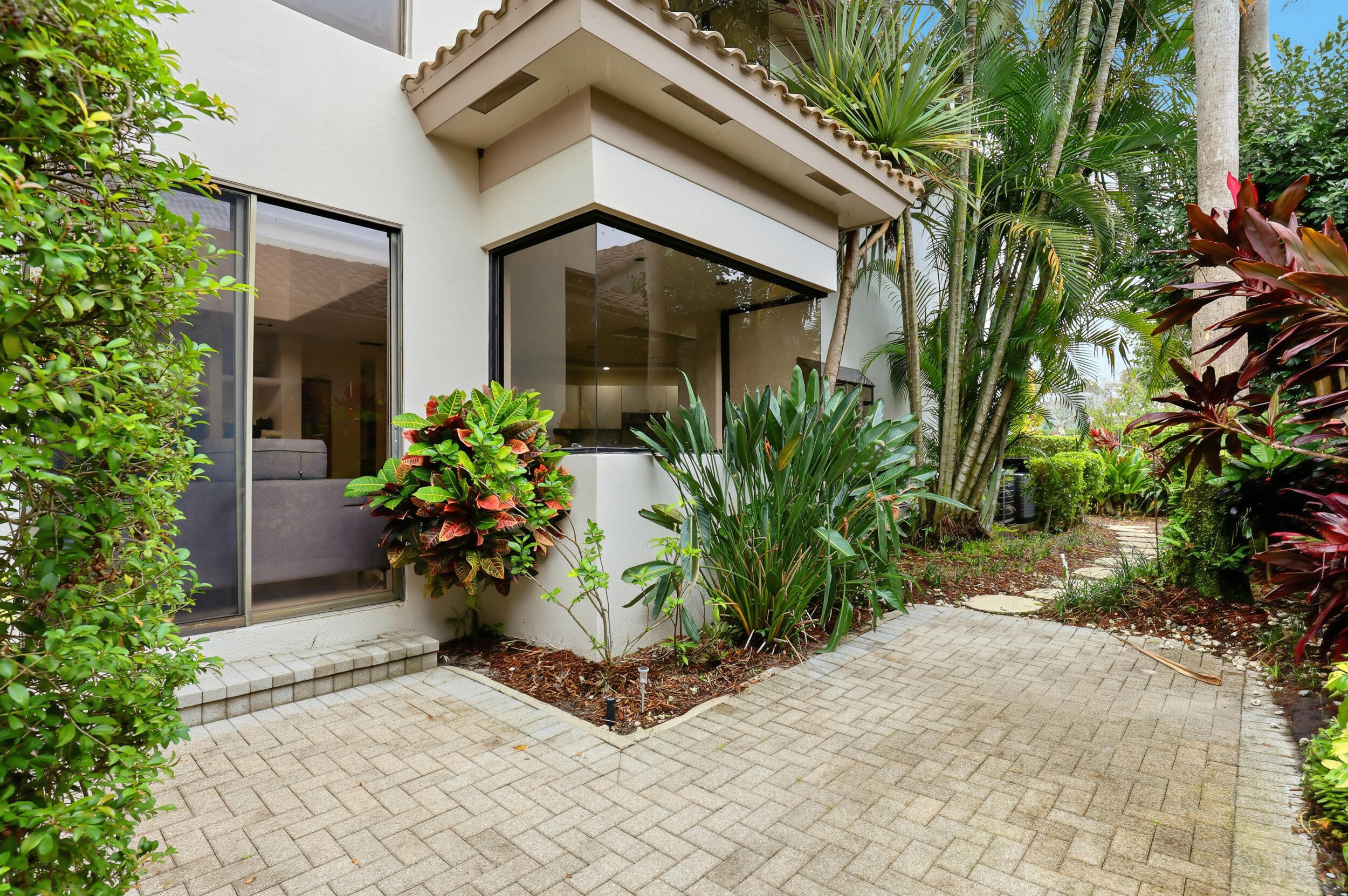 2248 NW 60th Street