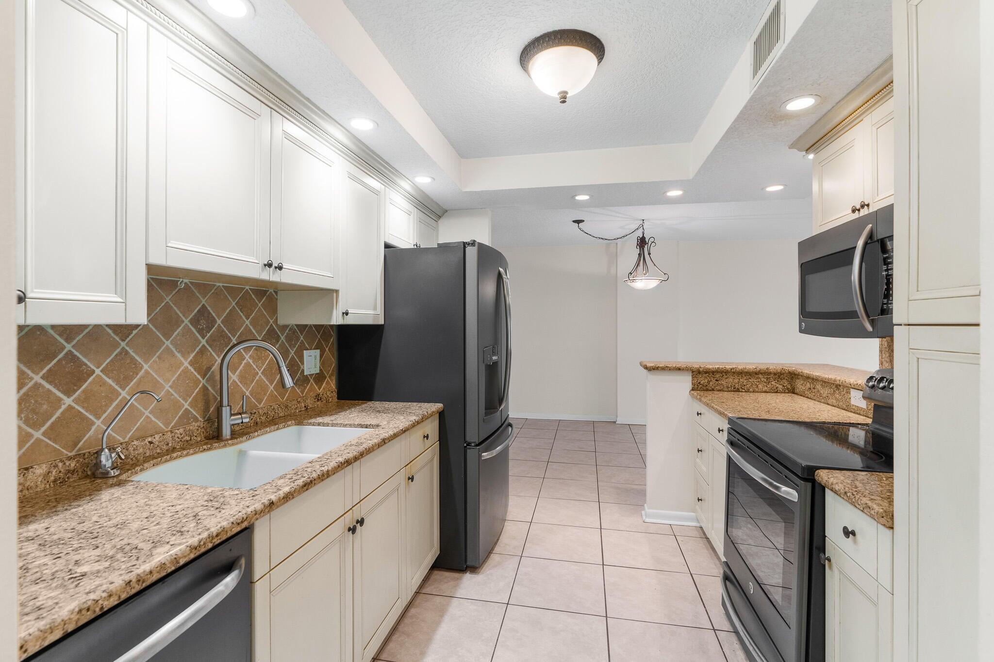 951 De Soto Road 130