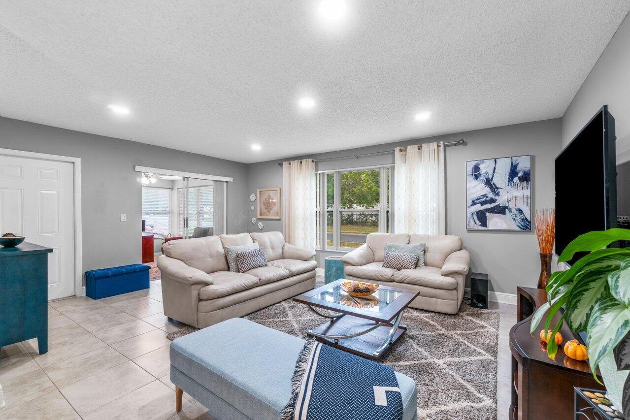 4935 NW 2nd Street A