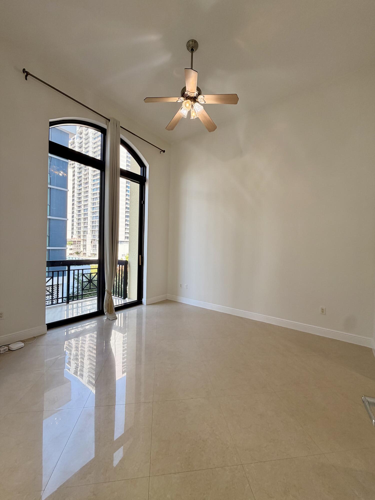 701 S Olive Avenue 315