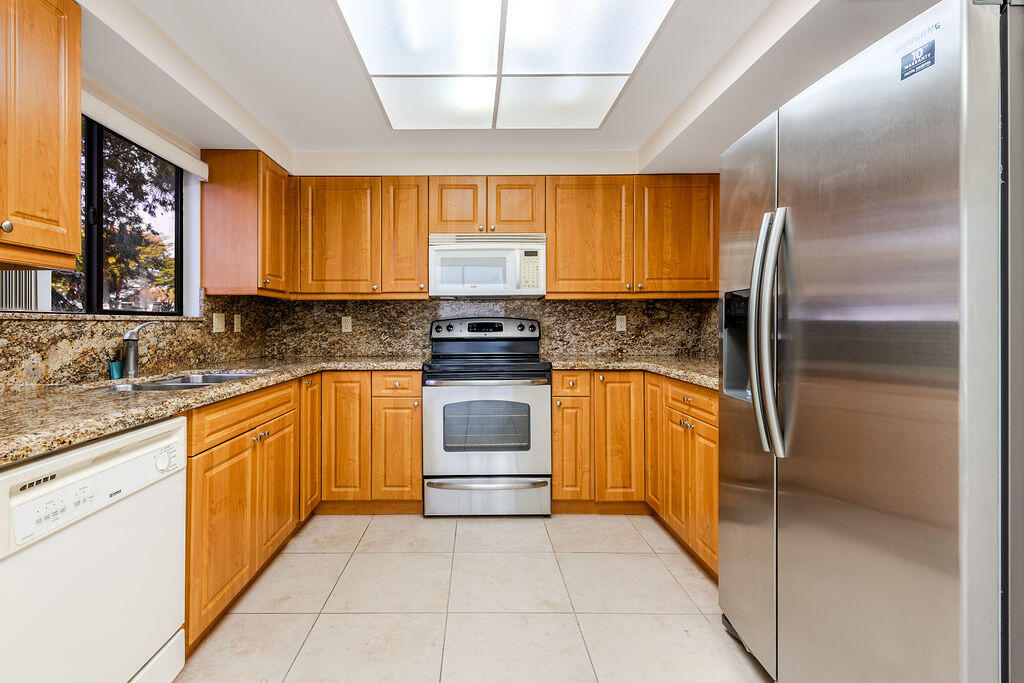 15350 Strathearn Drive 12501