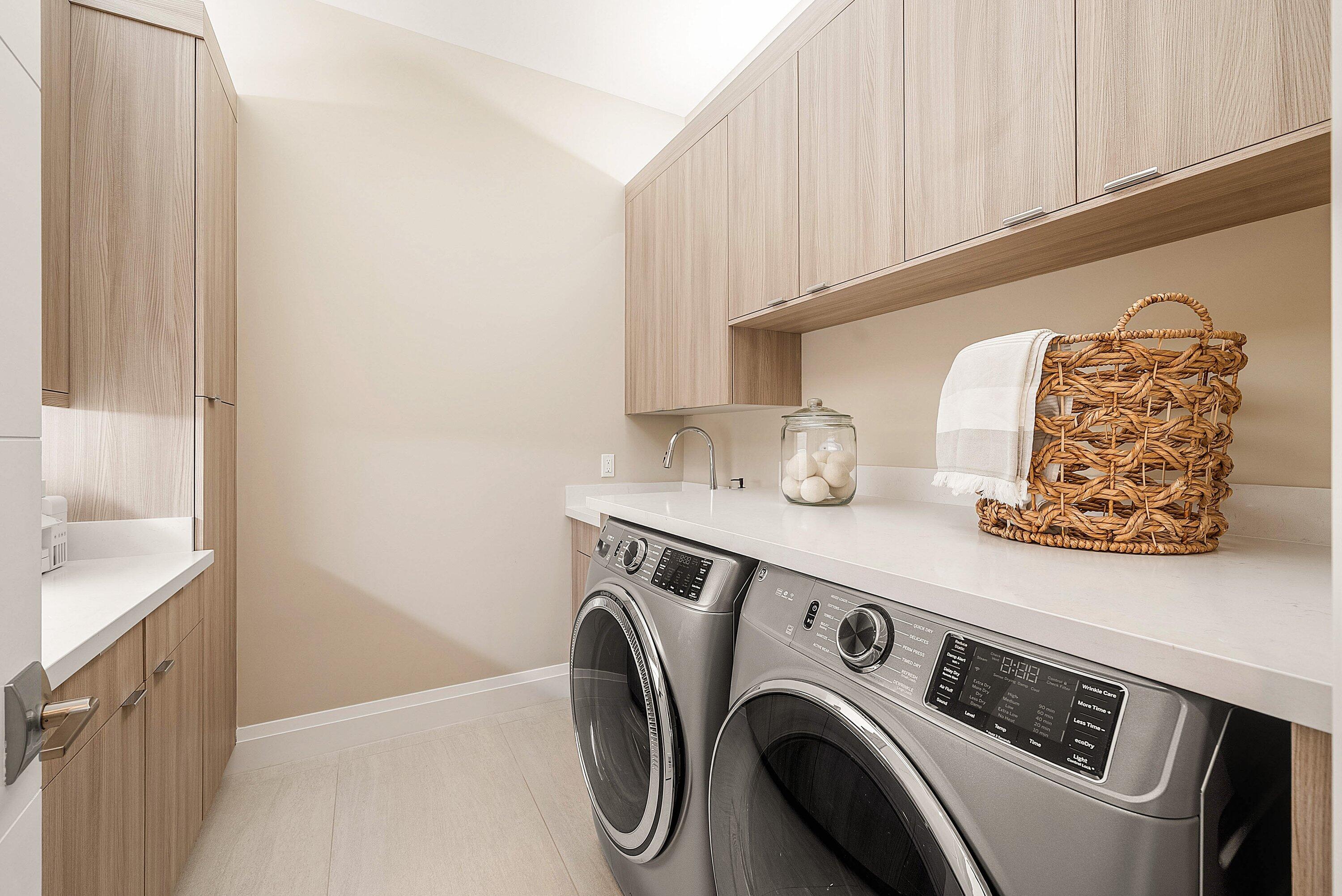 17135 Abruzzo Avenue