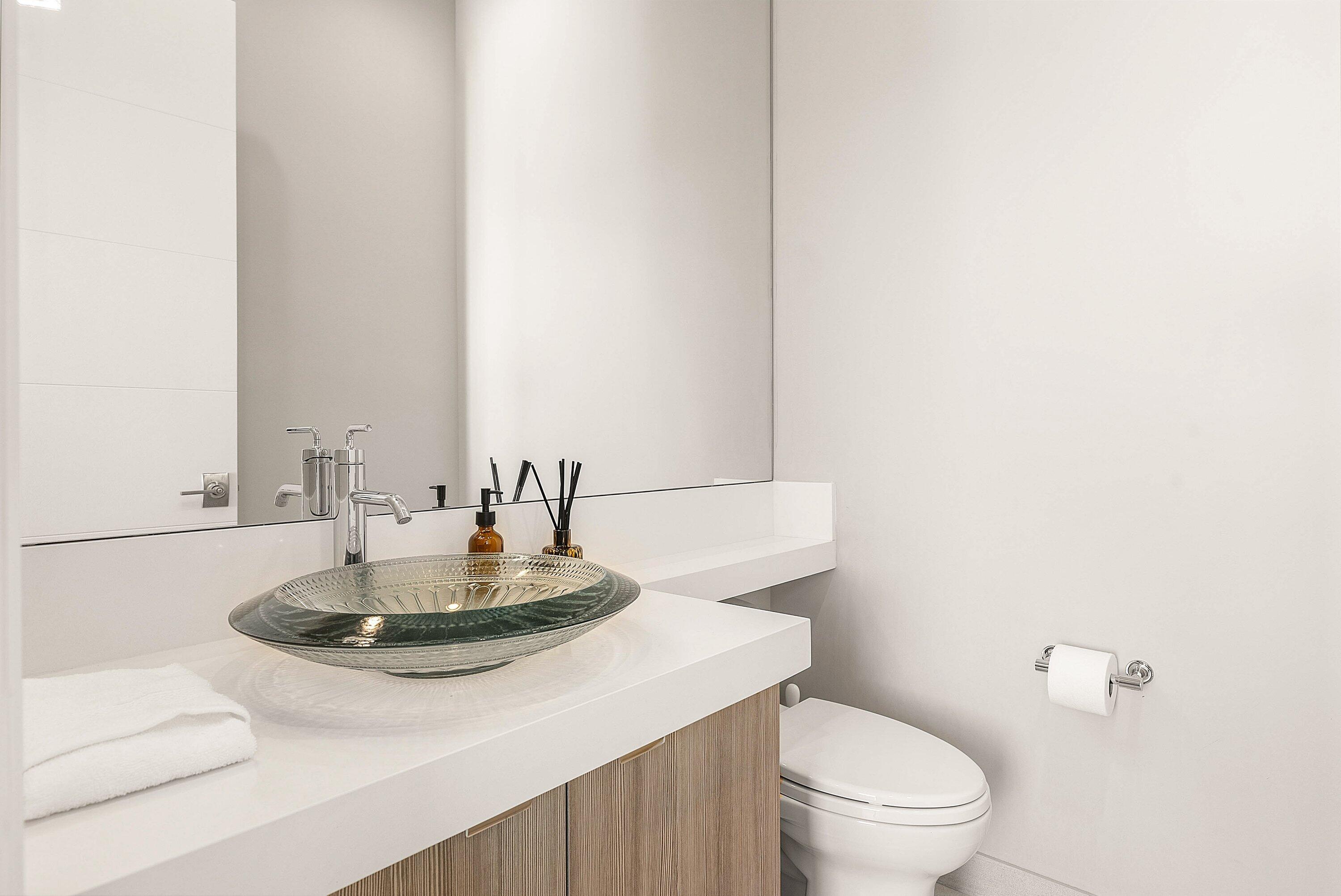 17135 Abruzzo Avenue