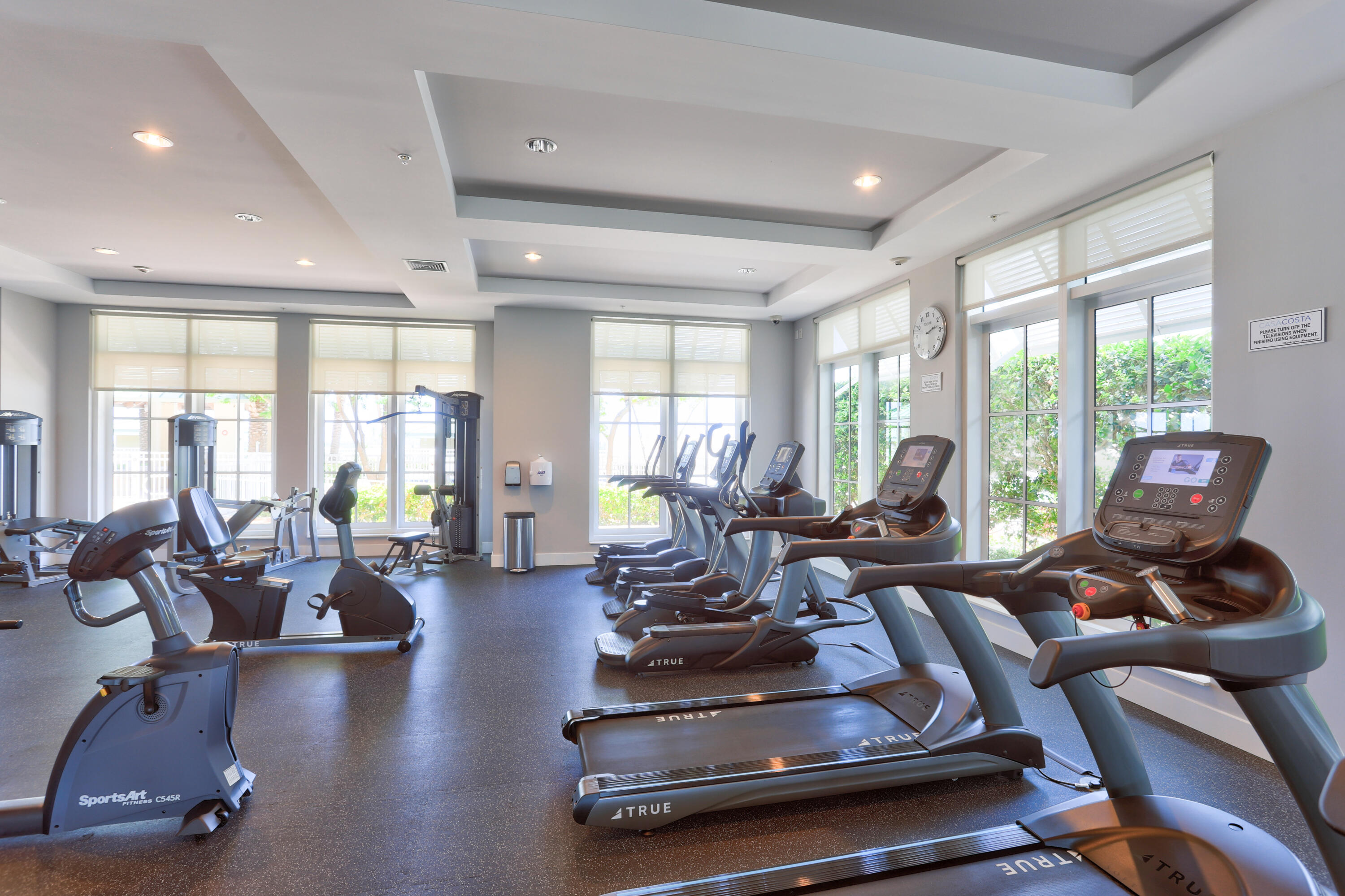 400 N Federal Highway 308n