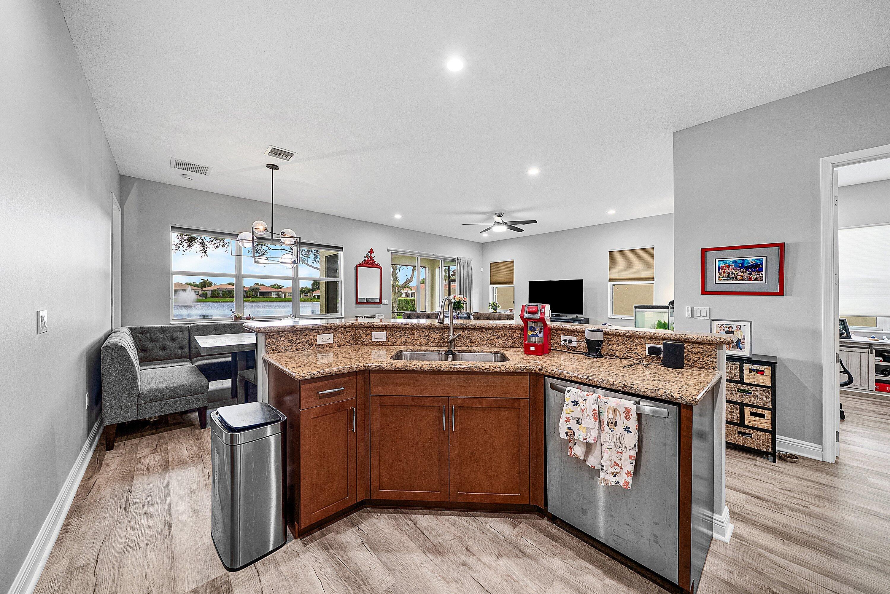 14841 Strand Lane