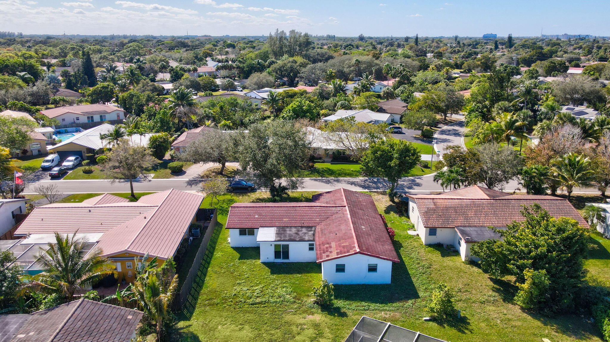 4005 NW 76th Avenue