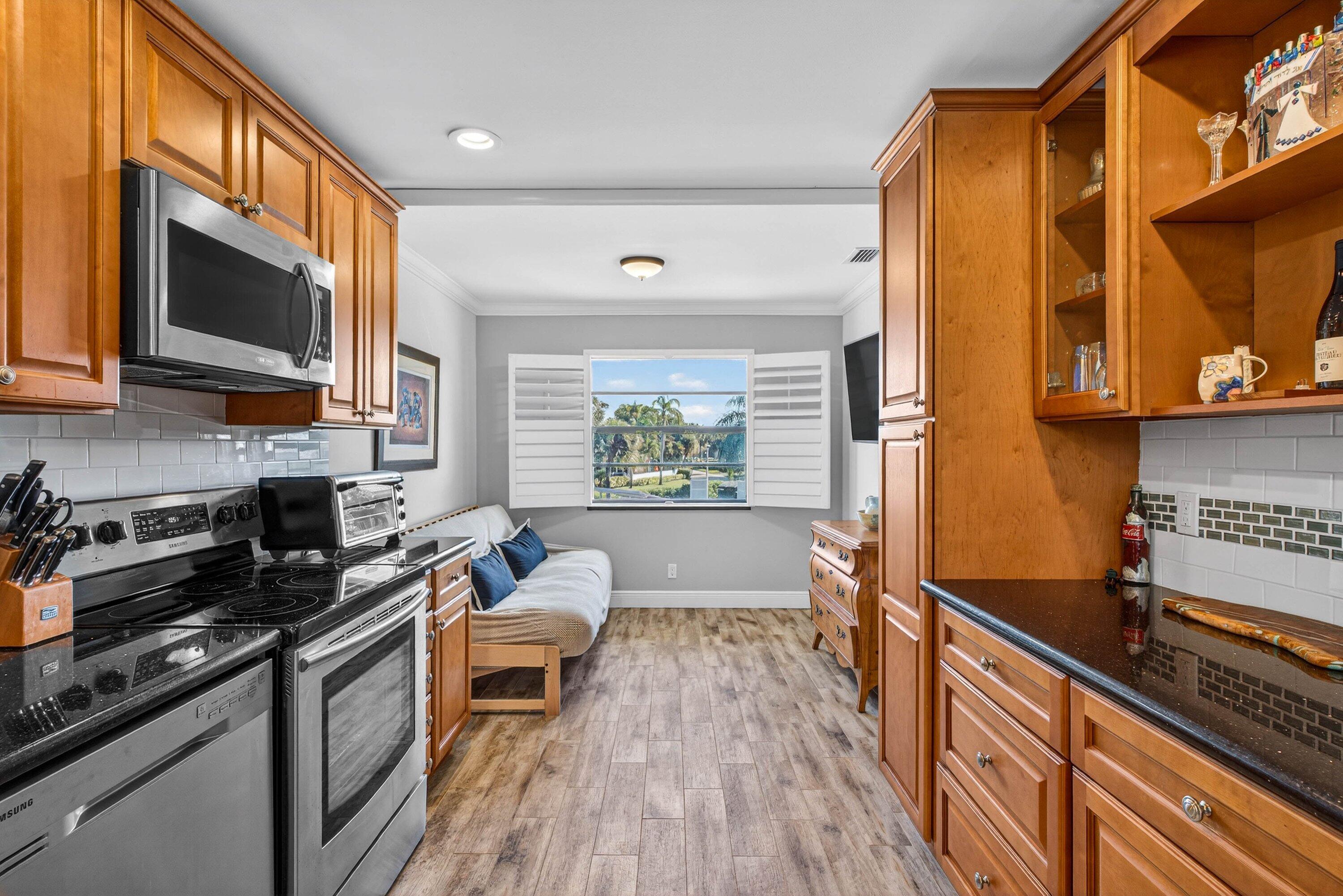 61 Eastgate Drive H