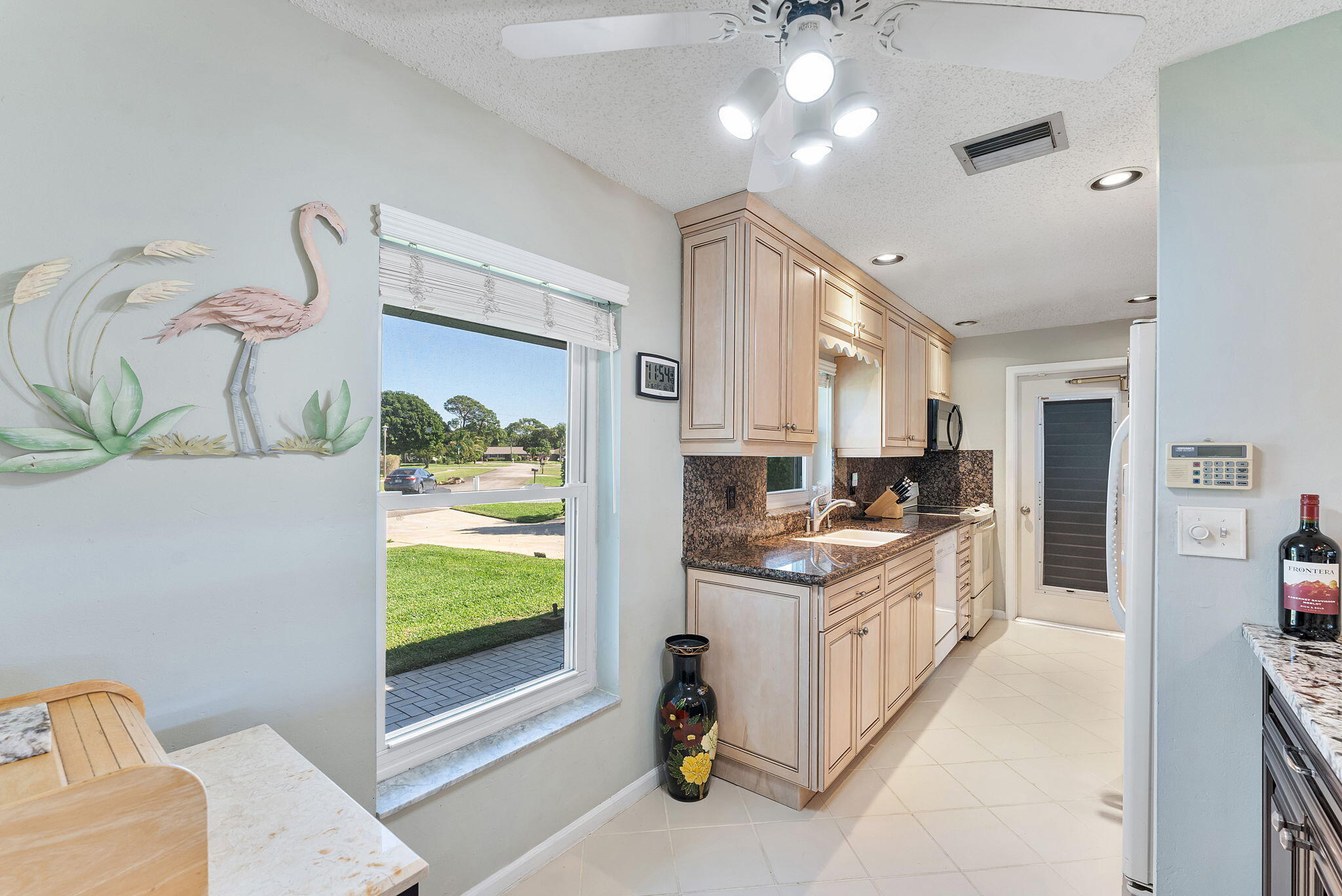 6206 E Springdale Way