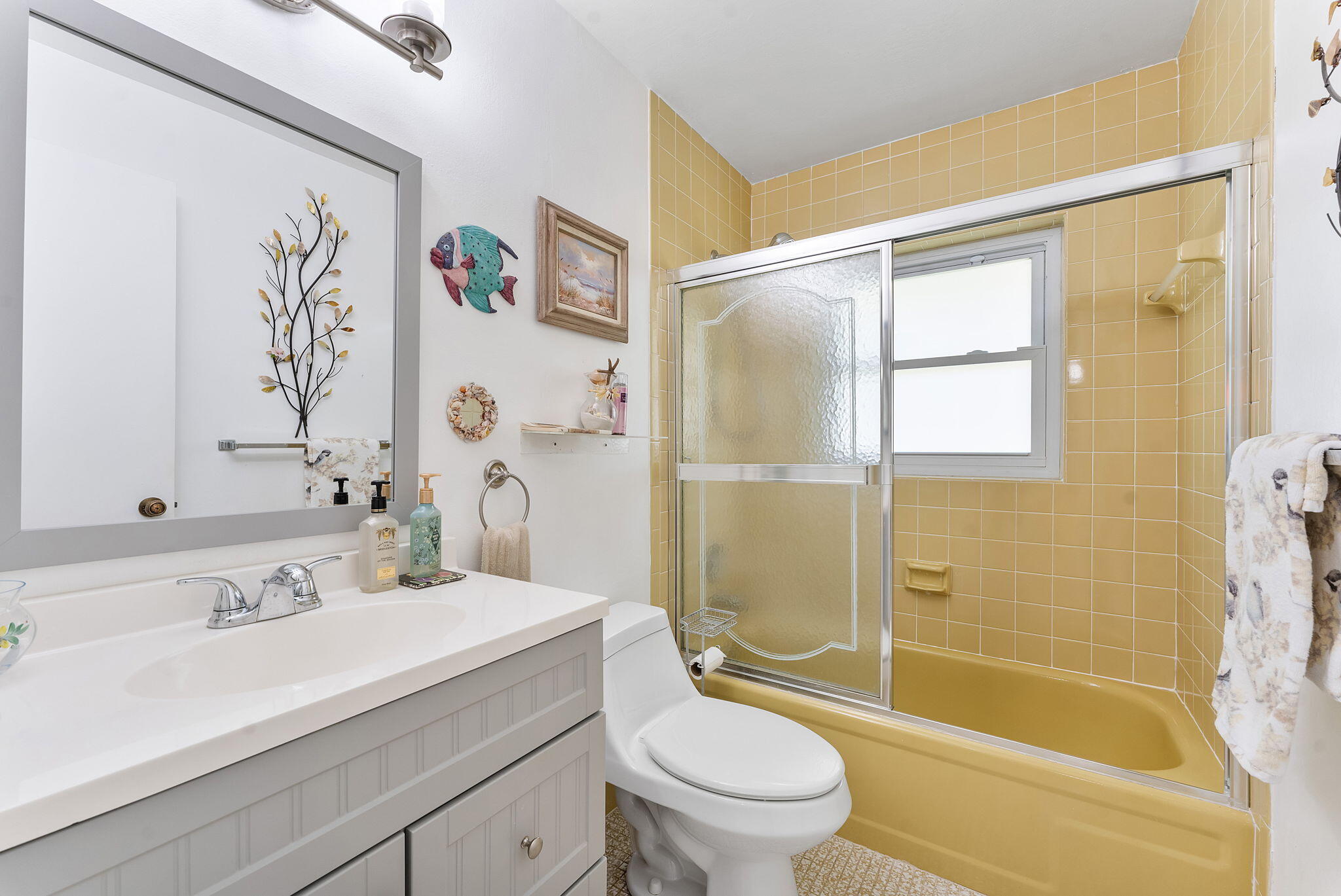 6206 E Springdale Way