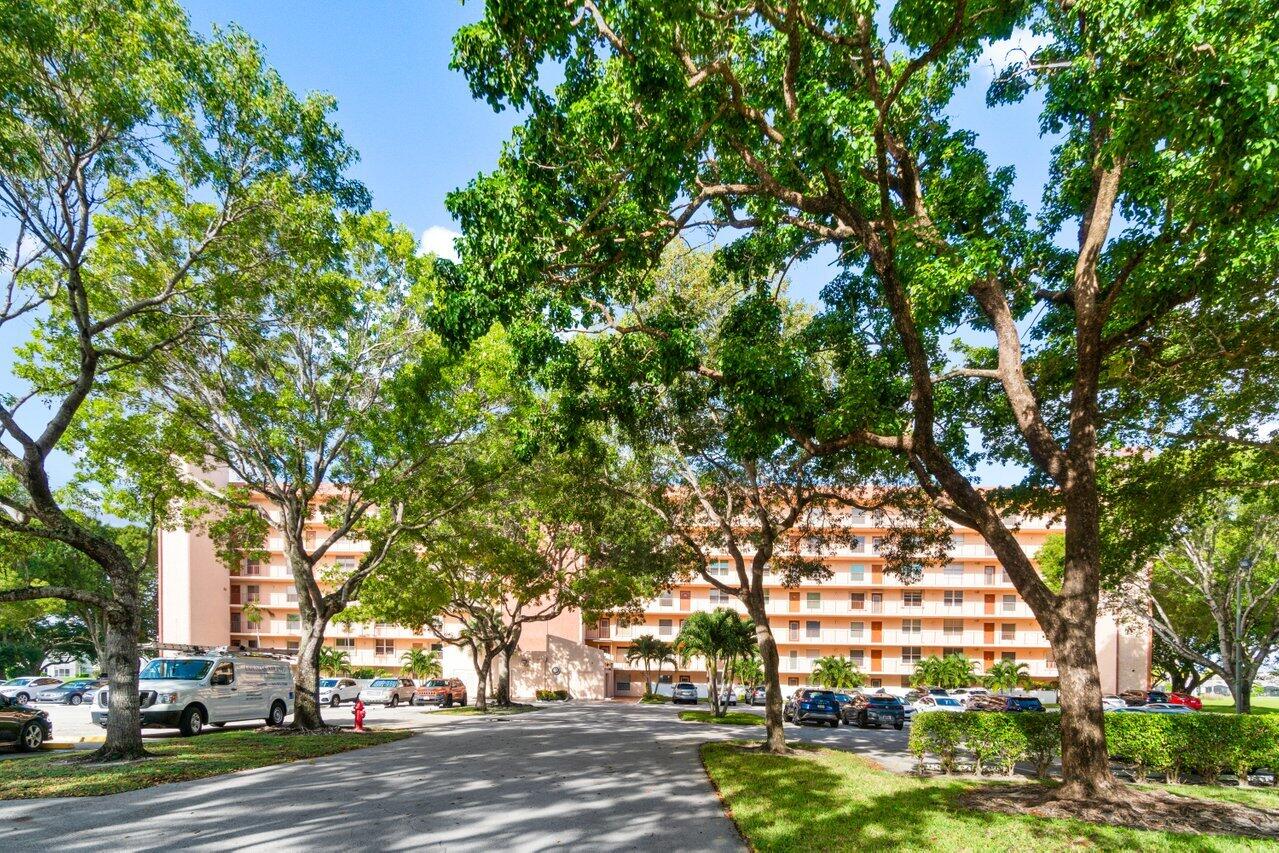 14623 Bonaire Boulevard 405