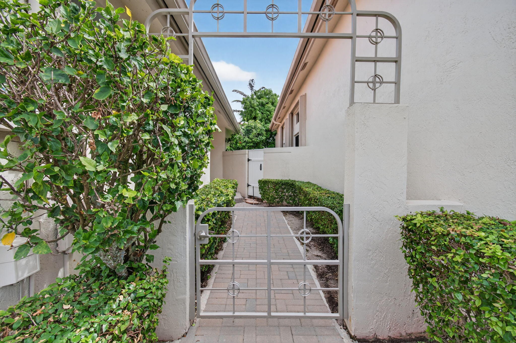5310 NW 26th Circle