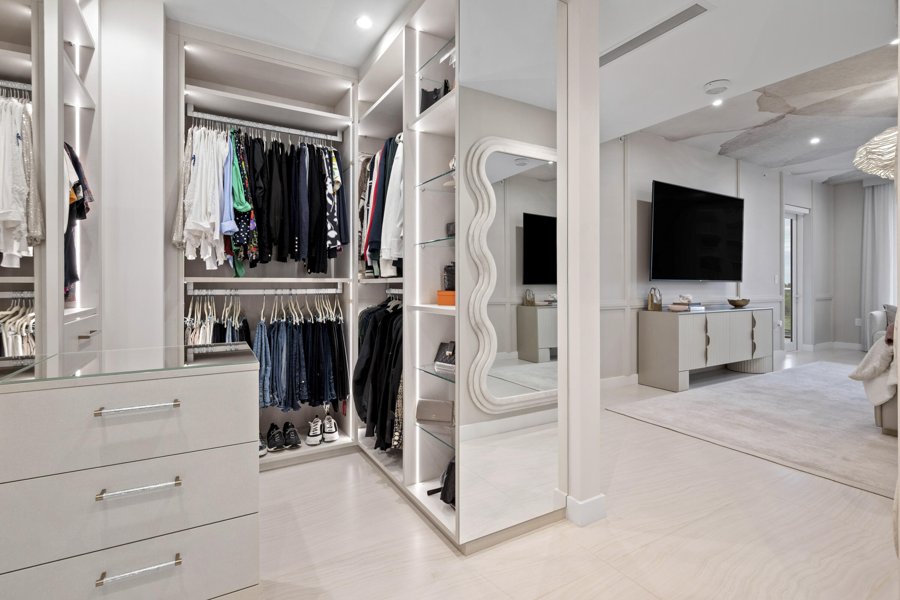 220 SE Mizner Boulevard 603