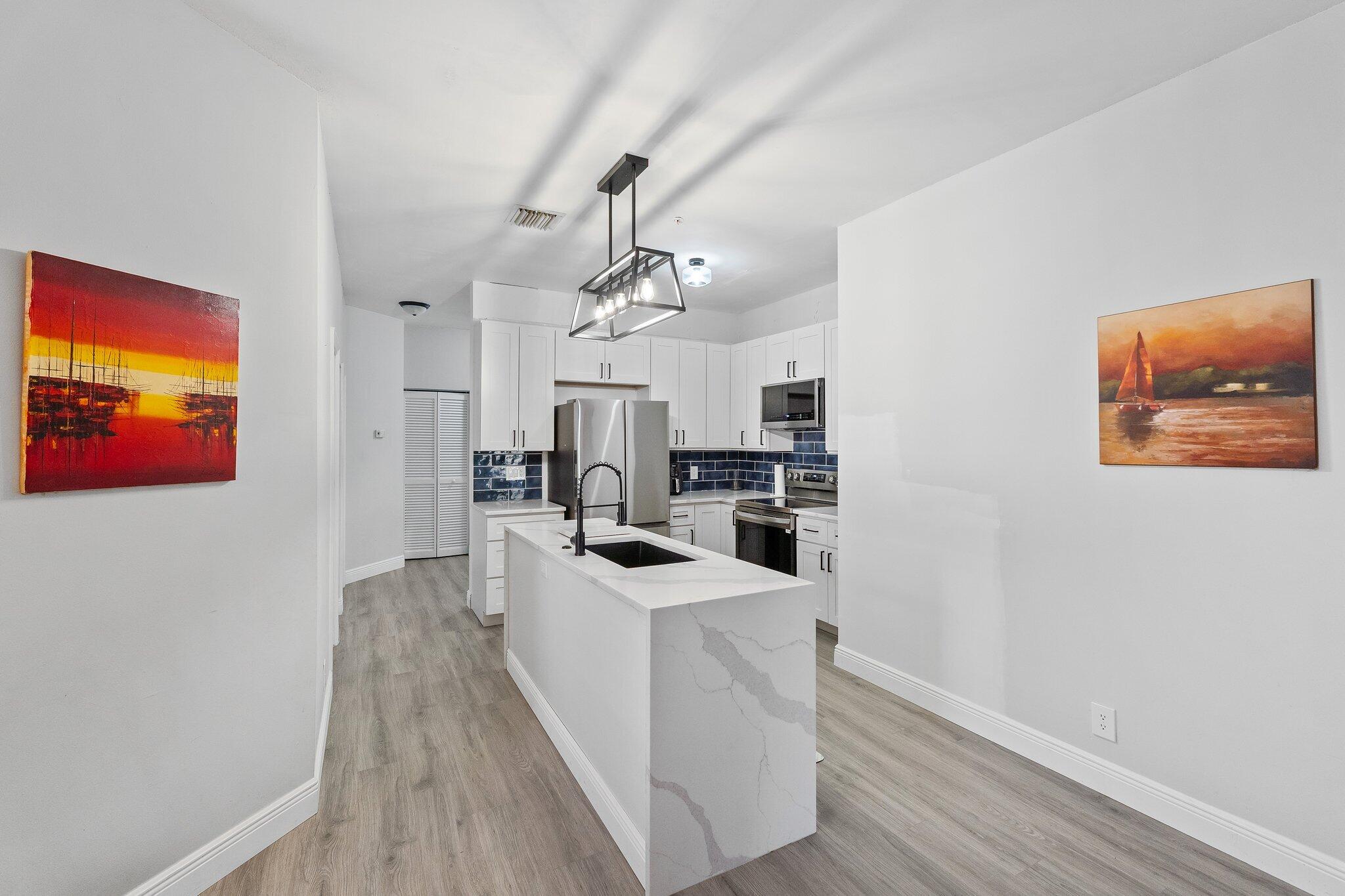 113 Lighthouse Circle H