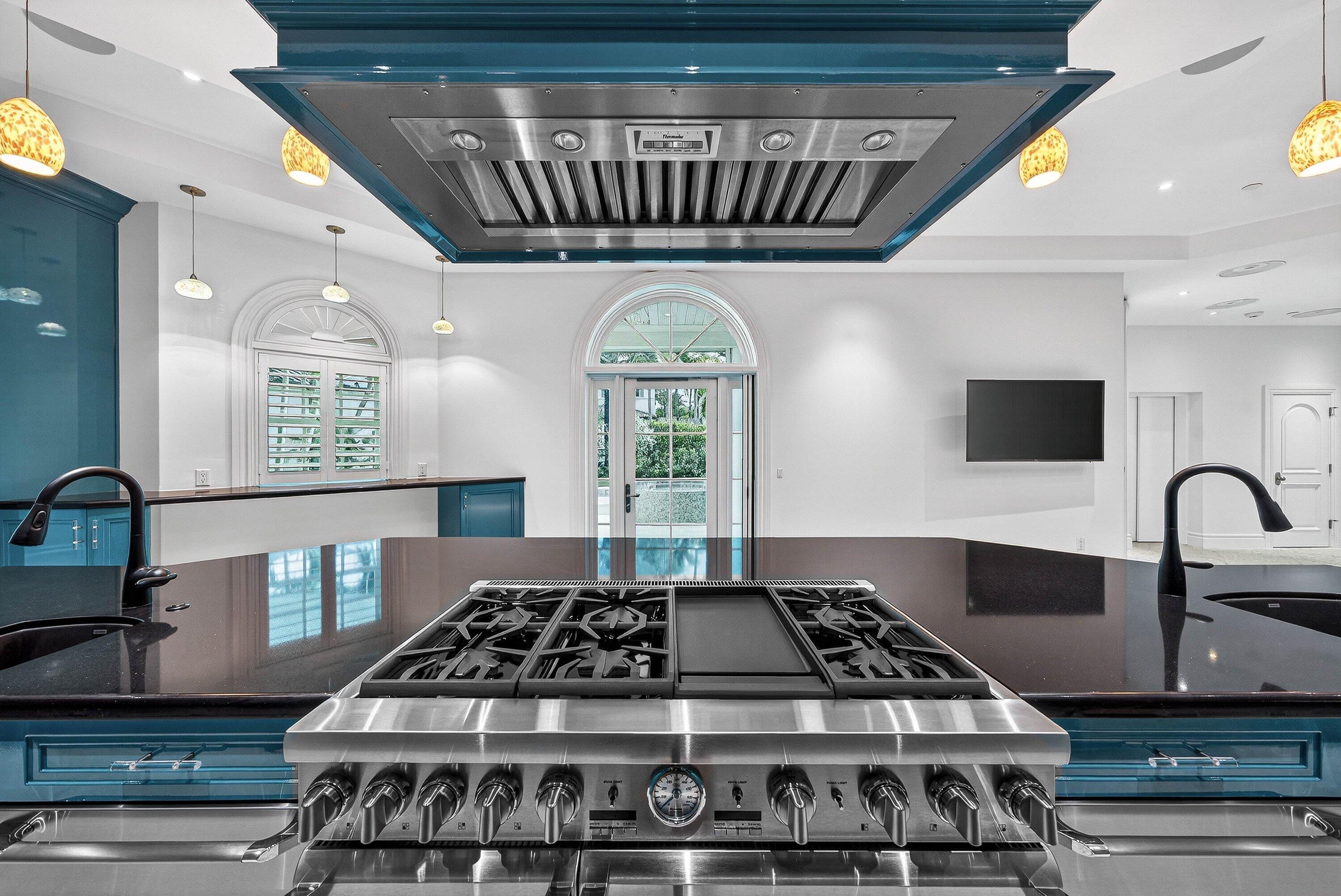 720 N Ocean Boulevard