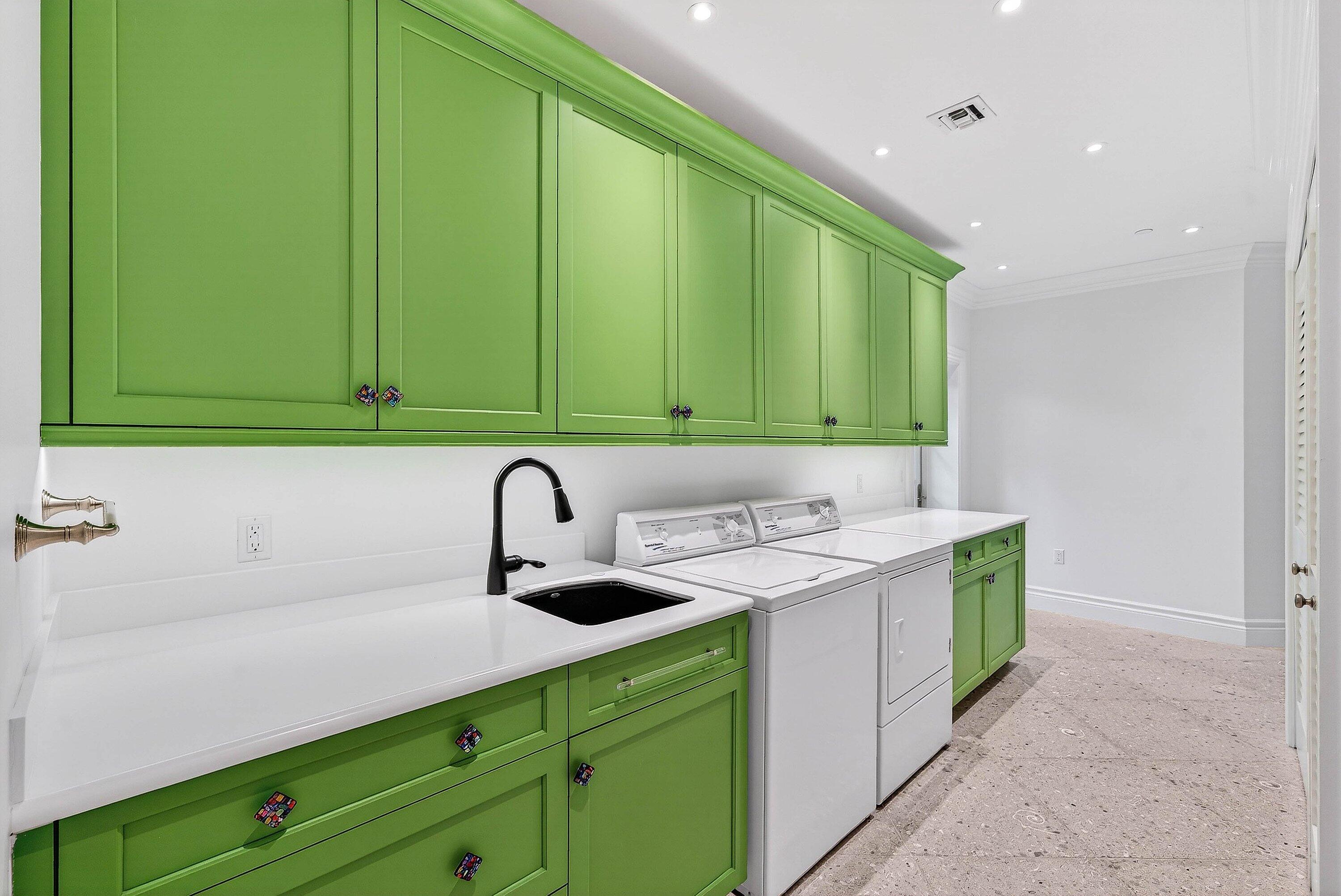 720 N Ocean Boulevard