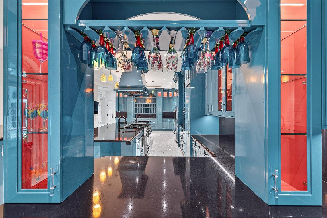 720 N Ocean Boulevard