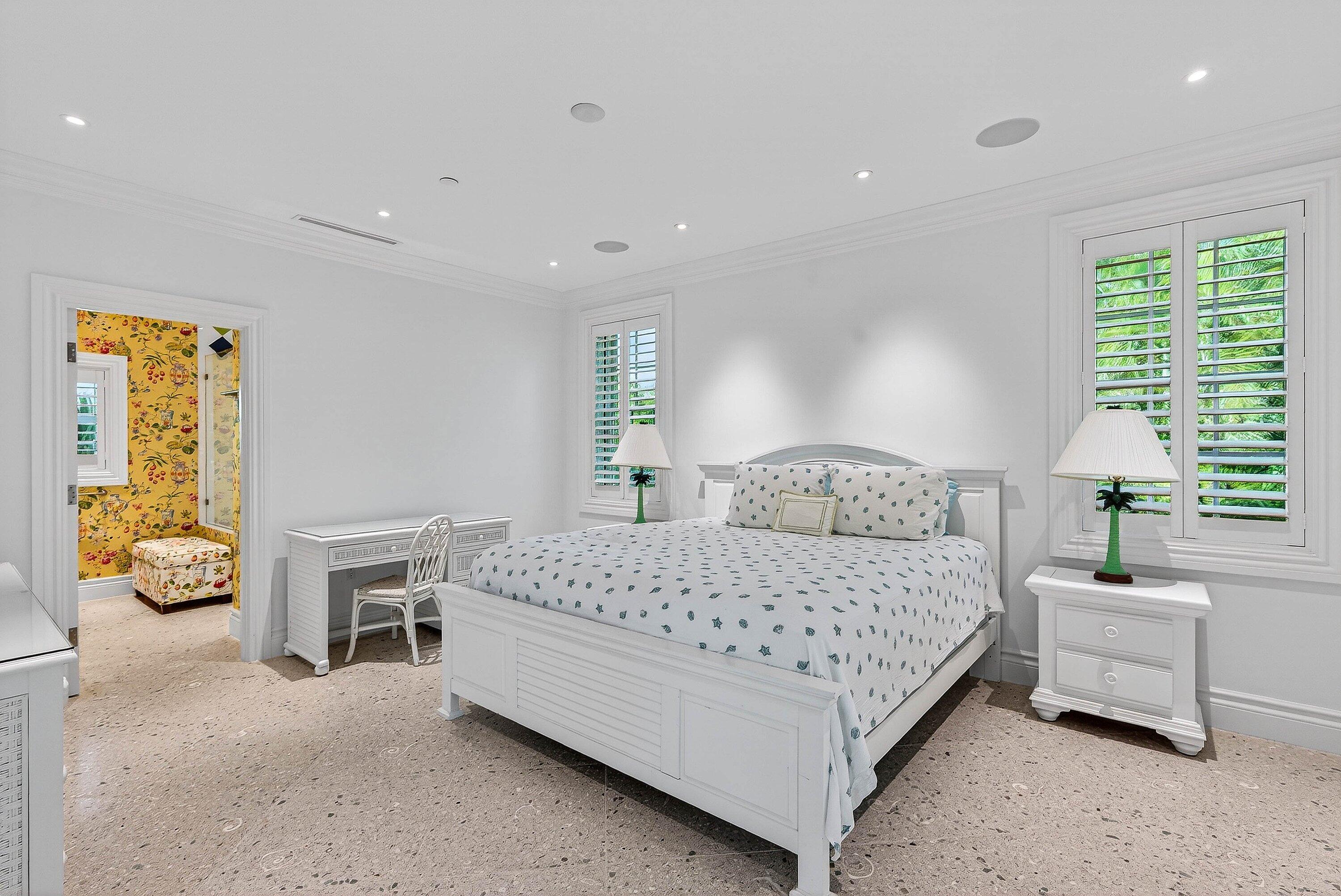 720 N Ocean Boulevard