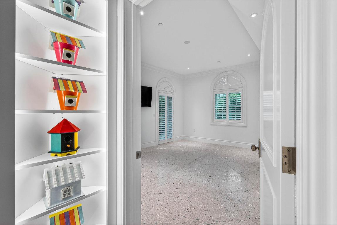 720 N Ocean Boulevard