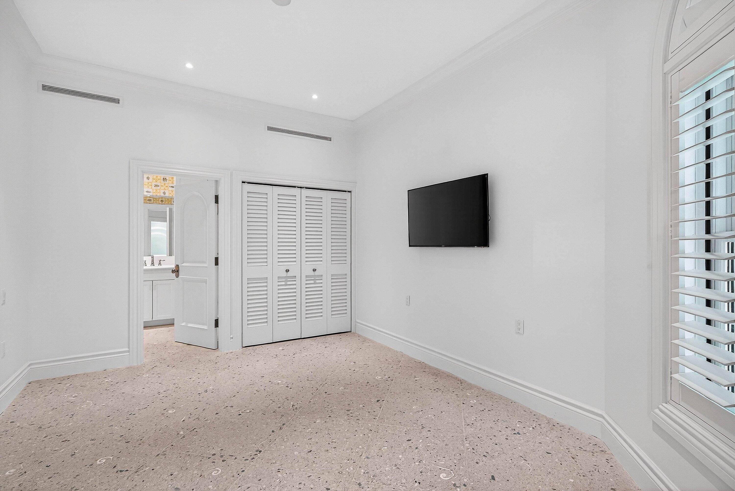 720 N Ocean Boulevard