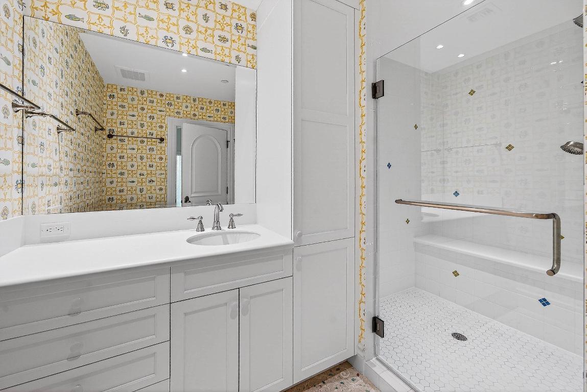 720 N Ocean Boulevard