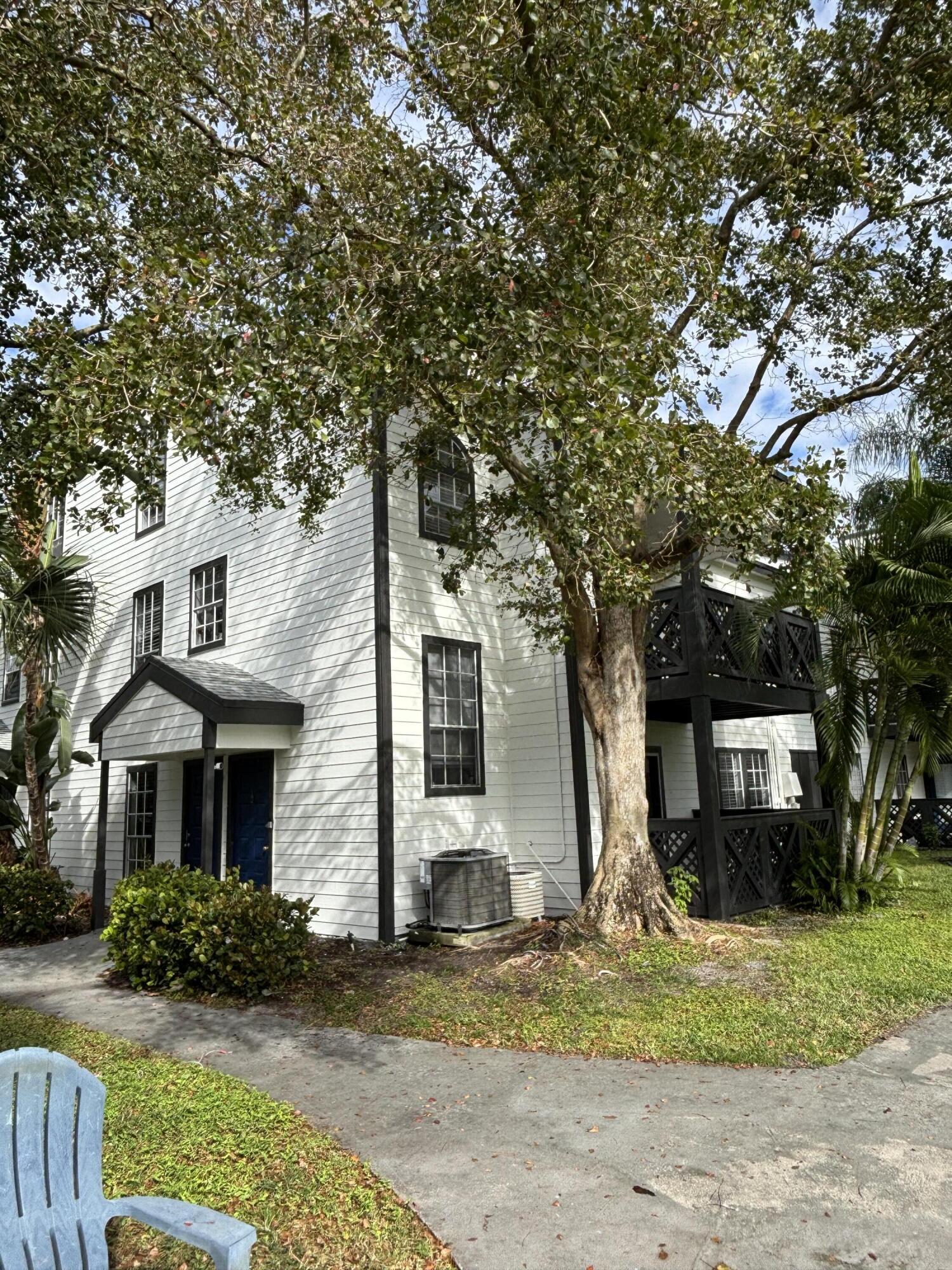 5048 Heatherhill Lane 1208