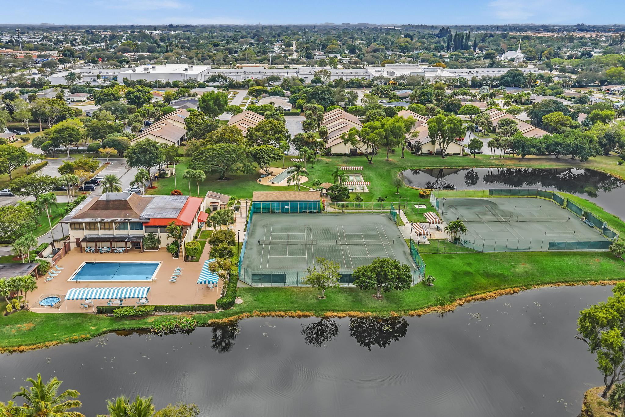 3529 Englewood Drive 321