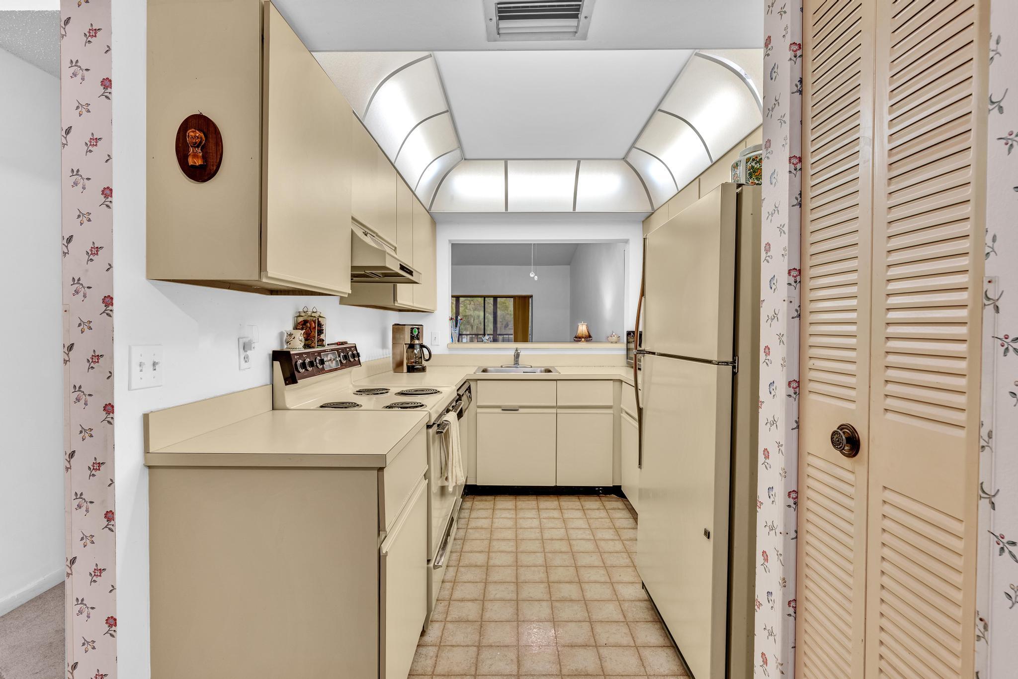 3529 Englewood Drive 321