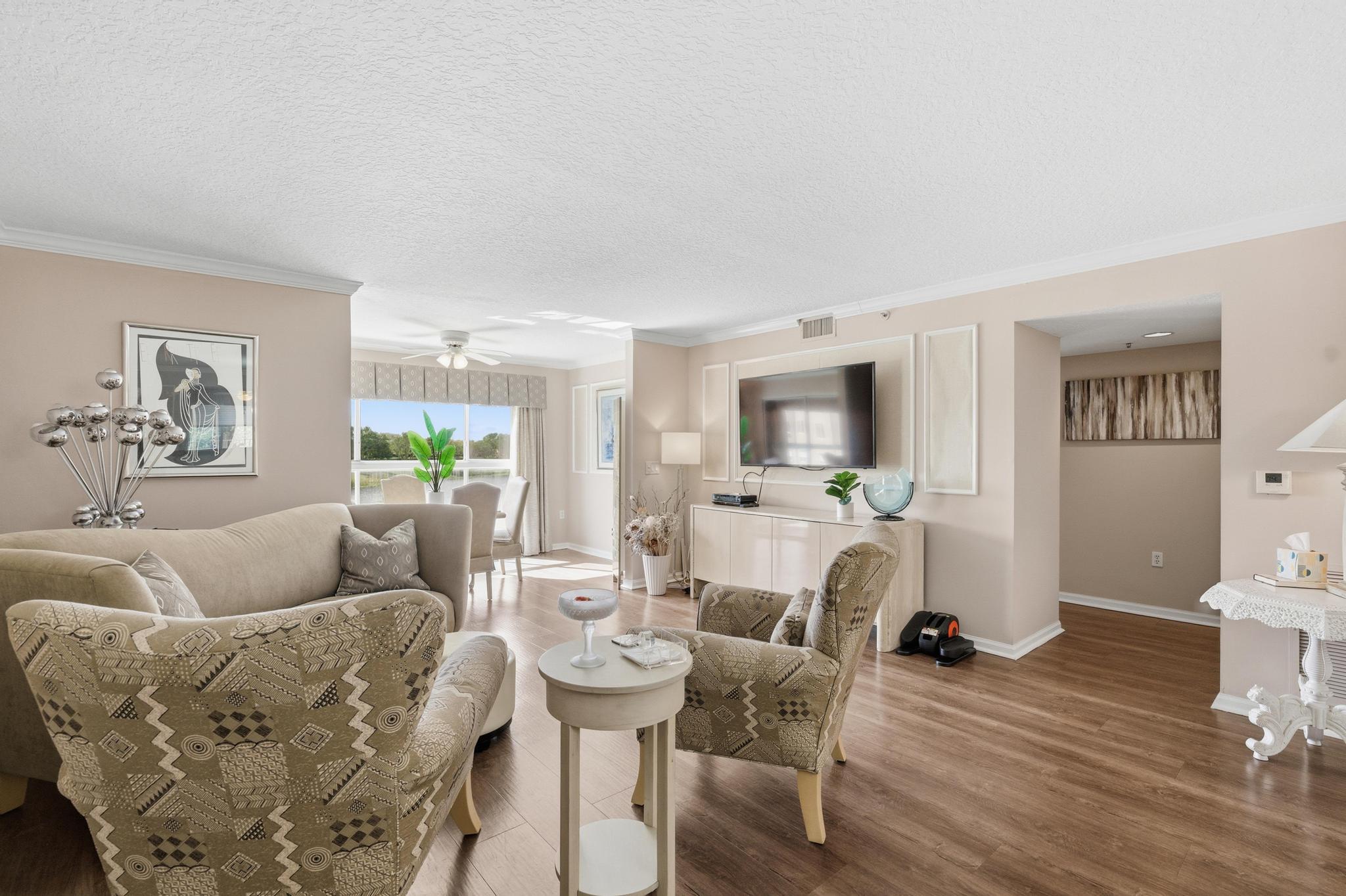 5746 Crystal Shores Drive 307