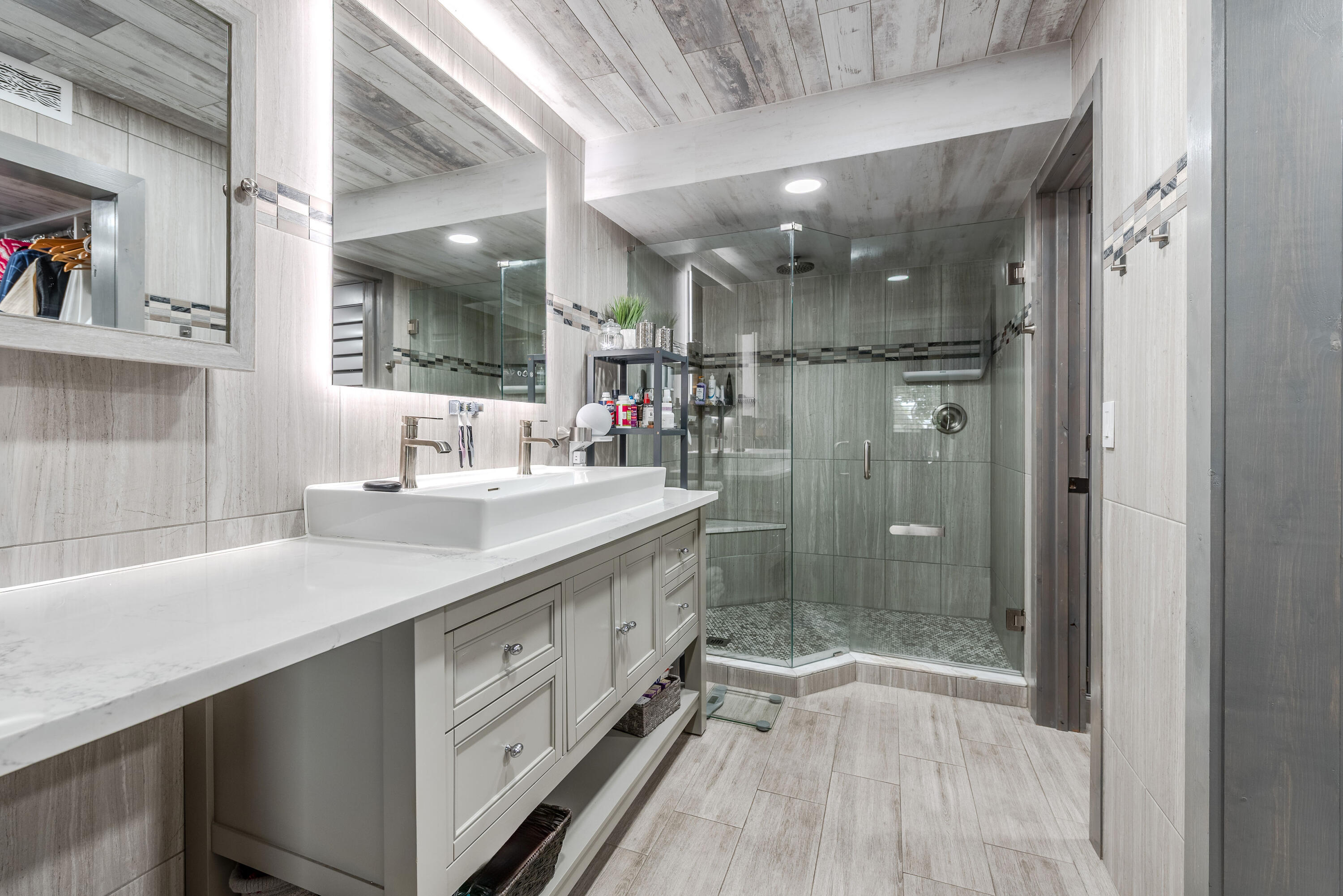 7418 Victory Lane 9805