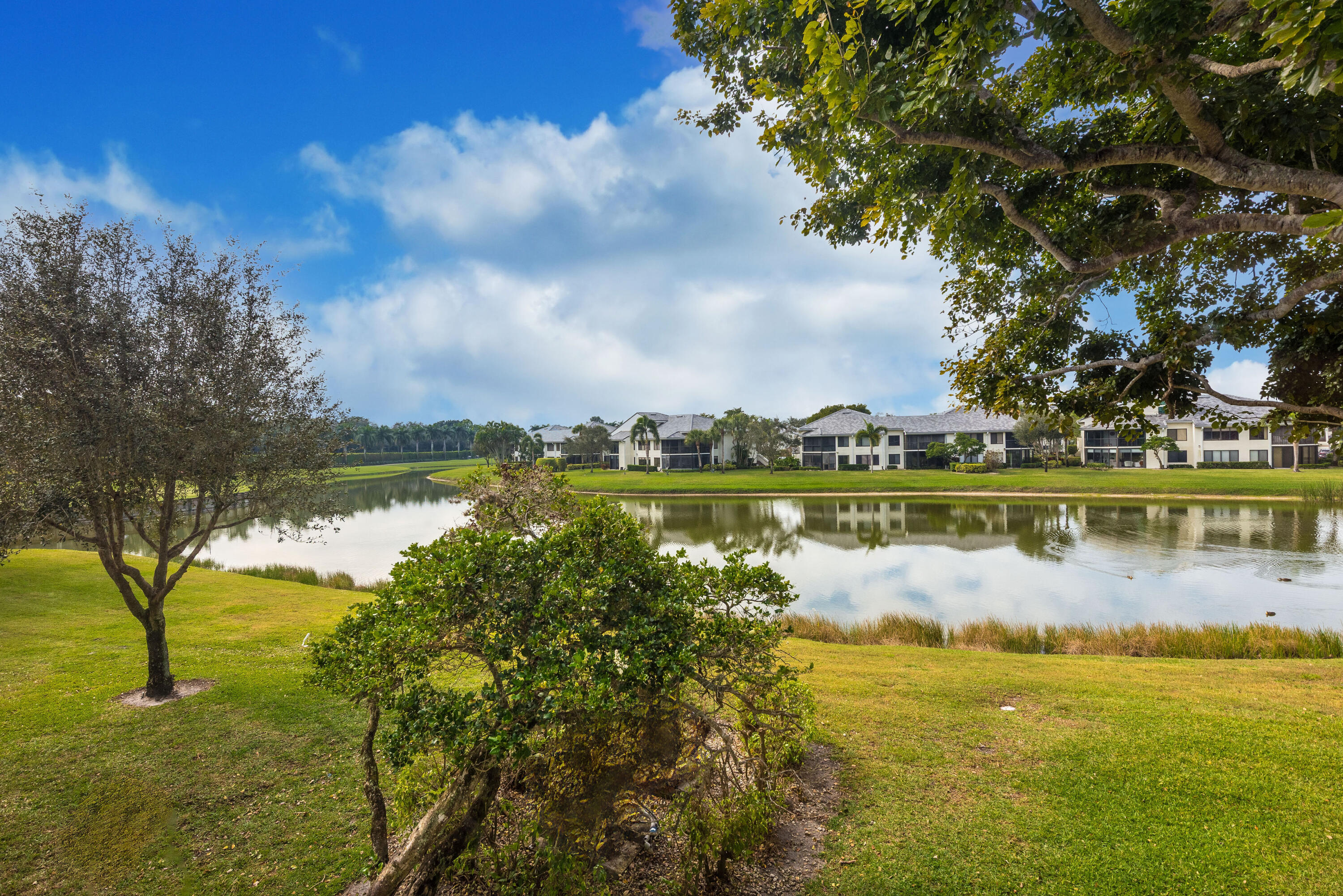 7418 Victory Lane 9805