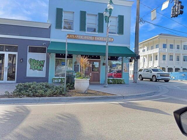 381 W Mallory Circle