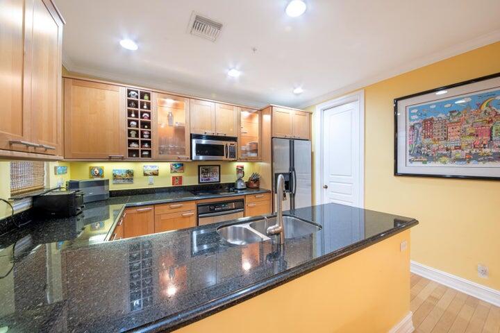 381 W Mallory Circle