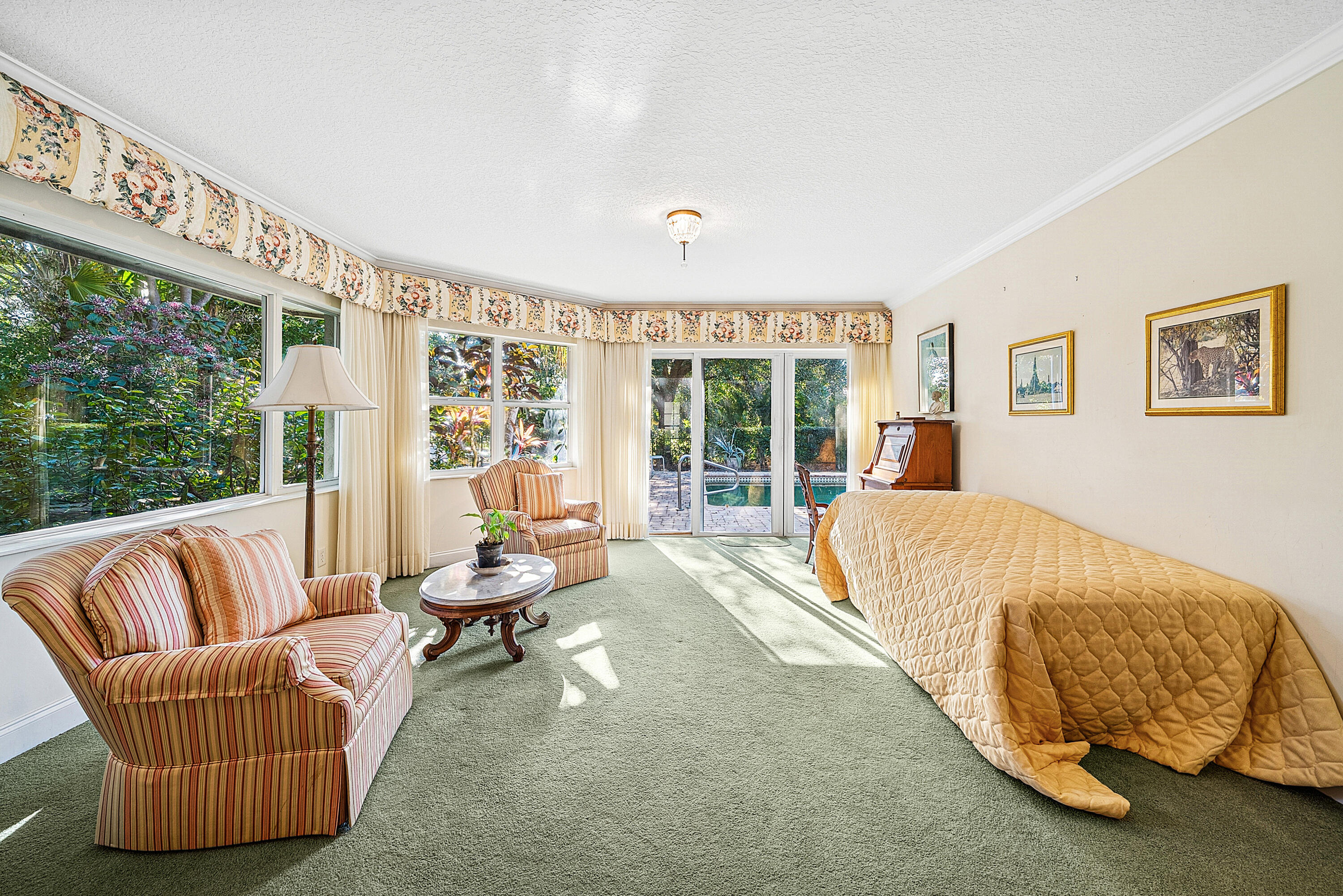 416 S Country Club Drive