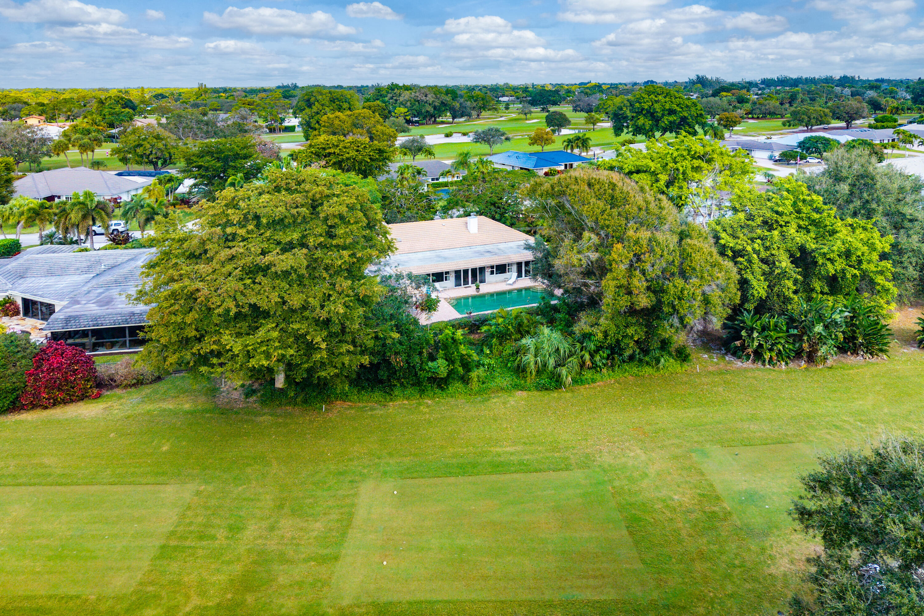 416 S Country Club Drive