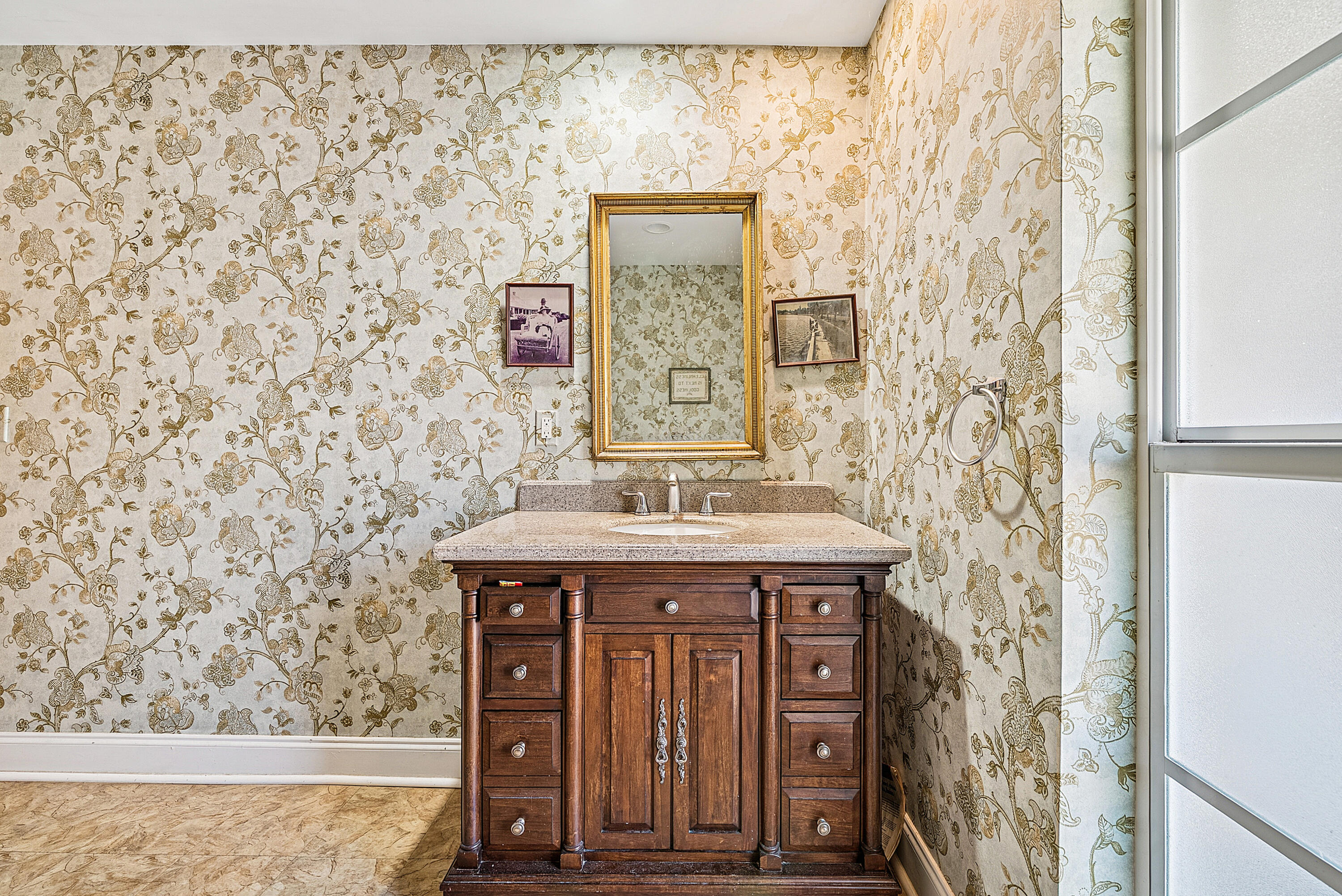 416 S Country Club Drive