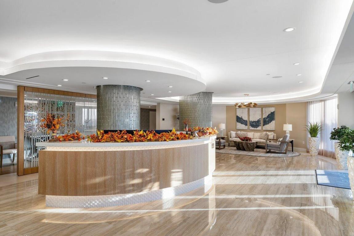 250 S Ocean 10c Boulevard 10-C