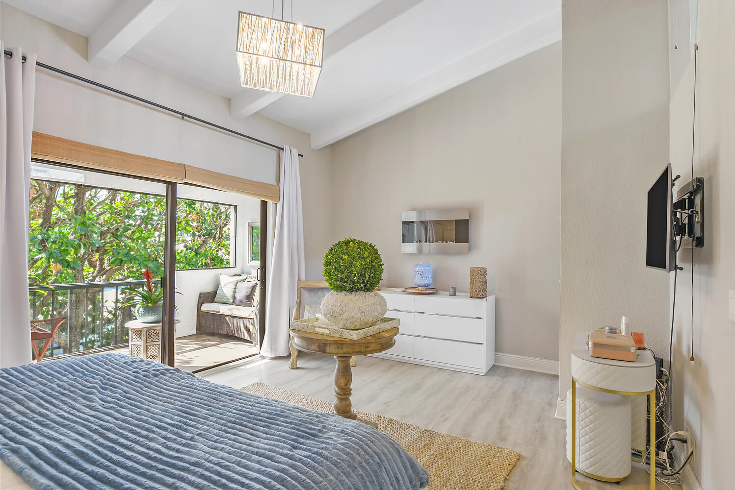 250 S Ocean Boulevard 272