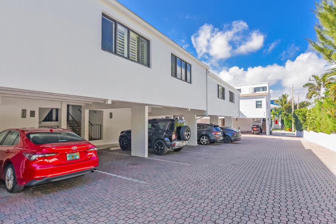 250 S Ocean Boulevard 272